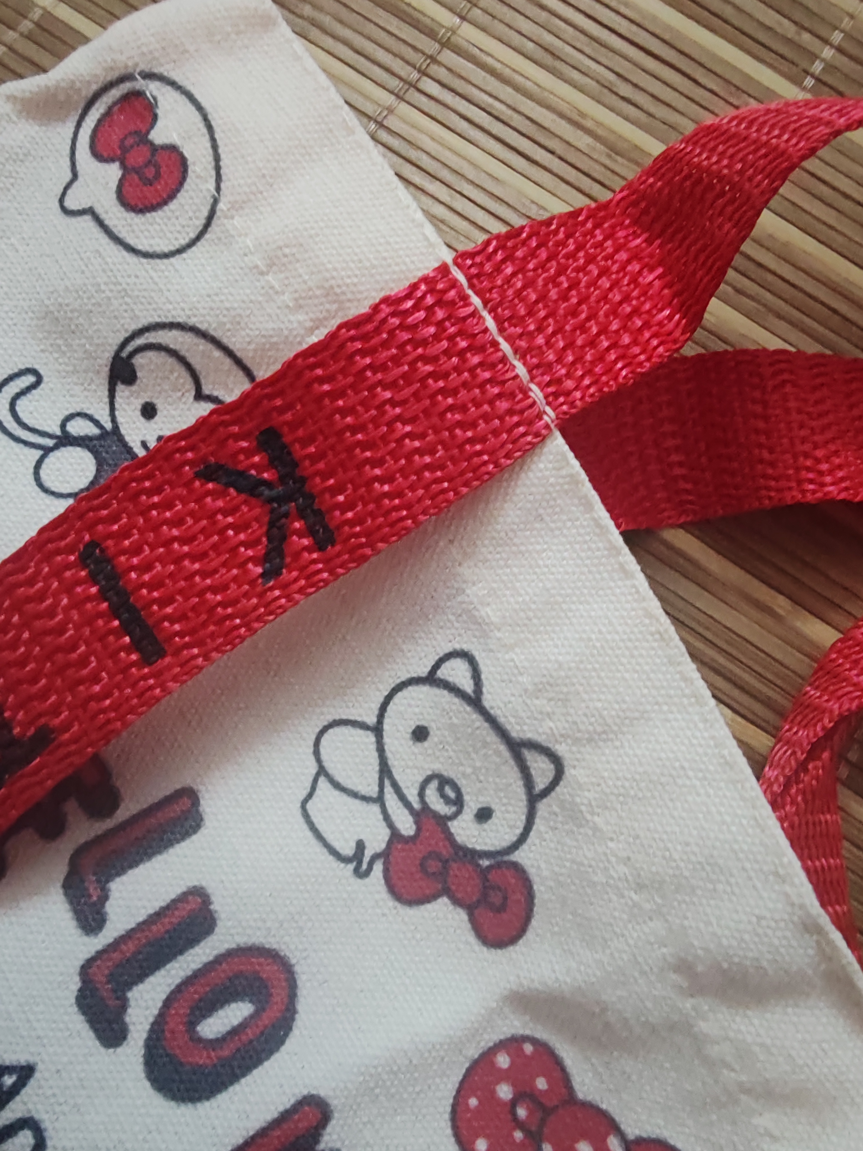 HelloKitty帆布包大容量通勤包包手提包时尚背包可爱百搭单肩包 红色KT【尺寸27*24】 实拍图