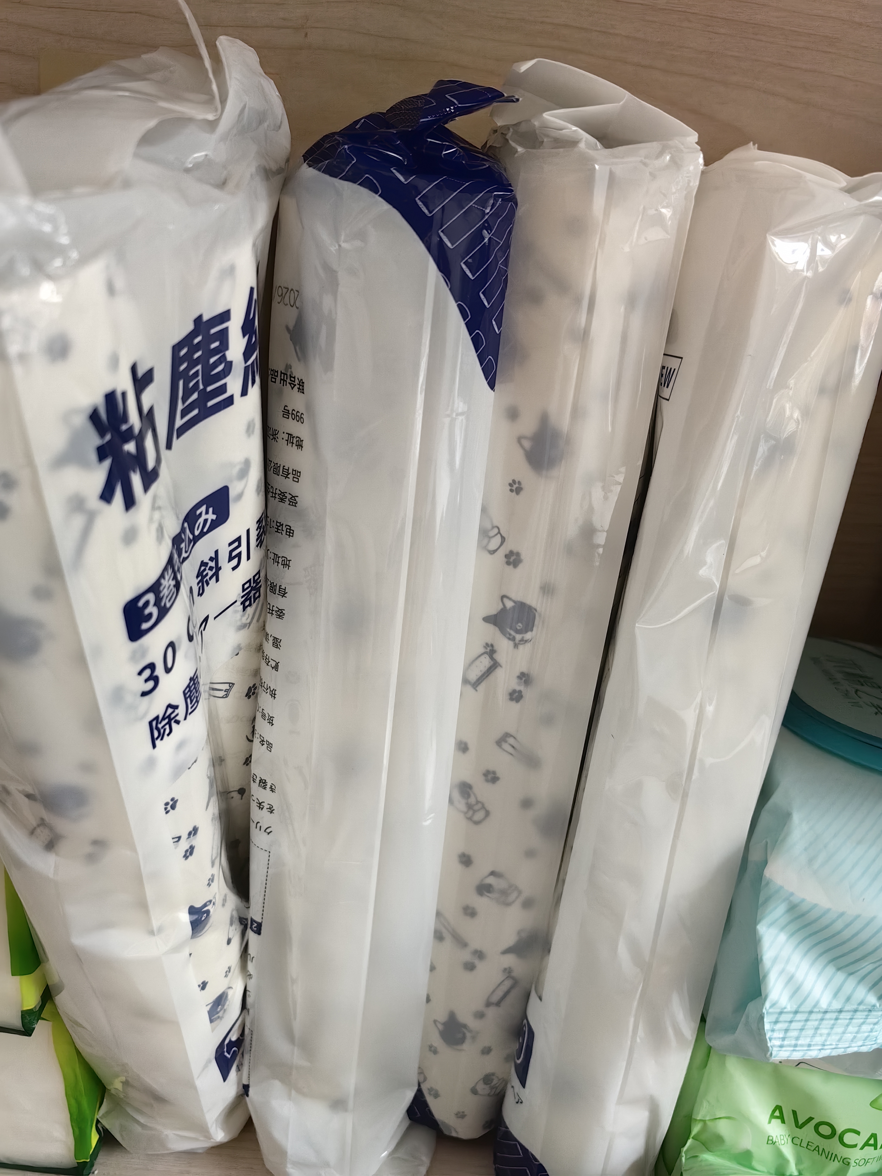 初舍（CHUSHE）粘毛器替纸30cm6卷360撕沾毛神器宠物猫狗毛发粘纸沙发地毯粘尘纸 实拍图