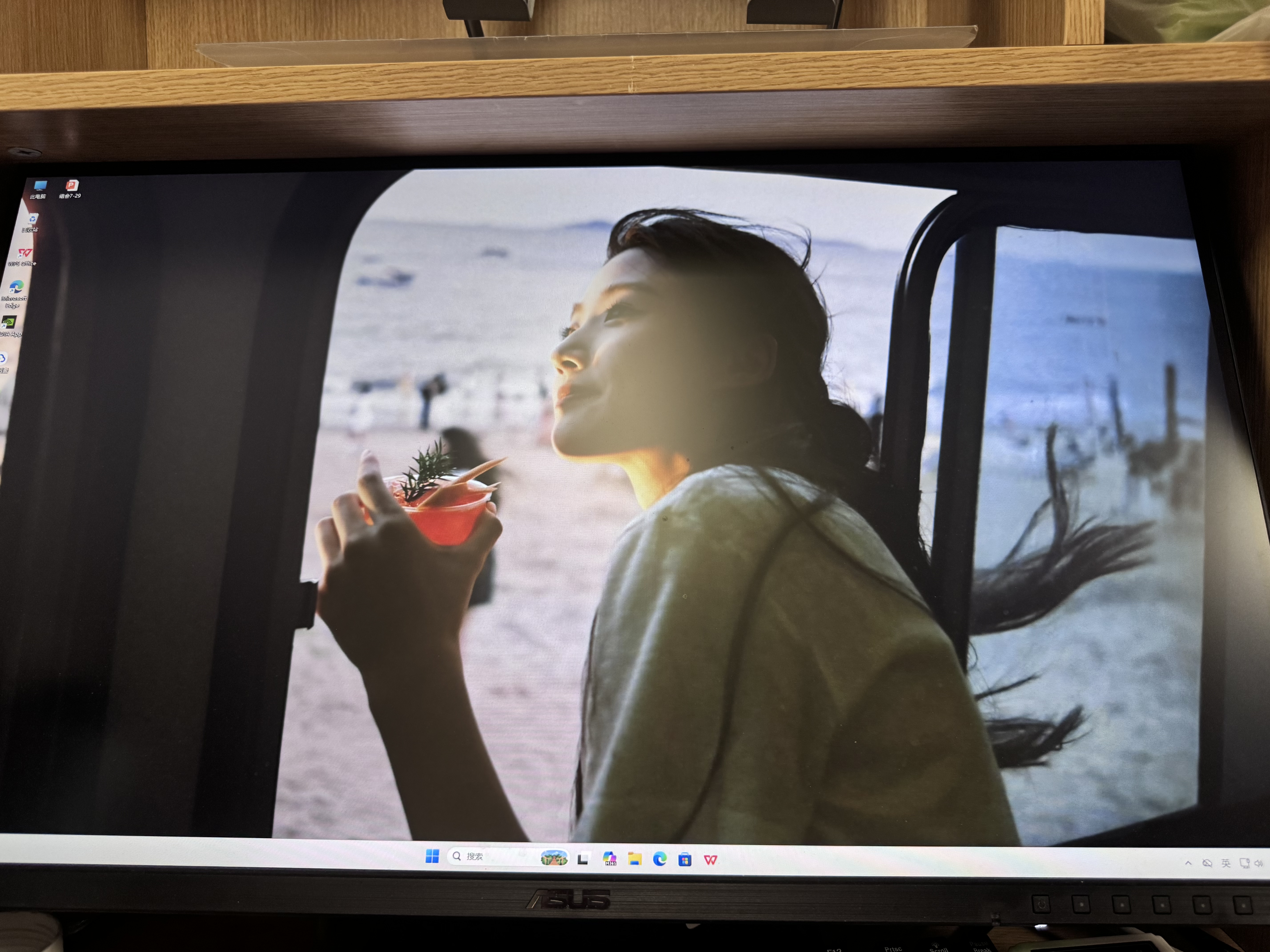 华硕ProArt PA278QGV 27英寸显示器专业显示器2K 120Hz HDR10 178°广角USB接口可与Mac搭配升降带音响 实拍图