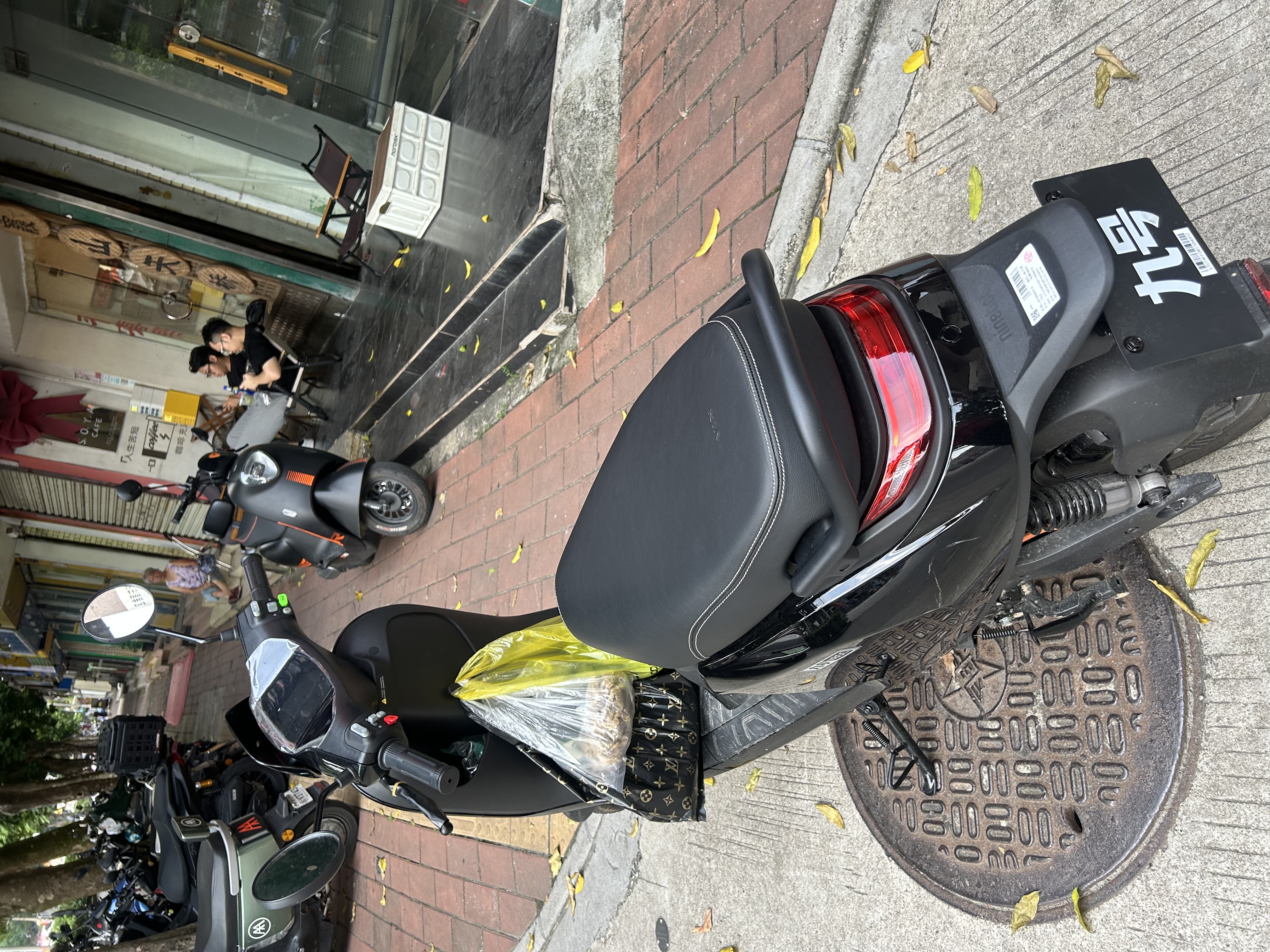 九号（Ninebot）N85C电动摩托车 9号电动电瓶车成人小型铅酸电摩-战斗黑 实拍图