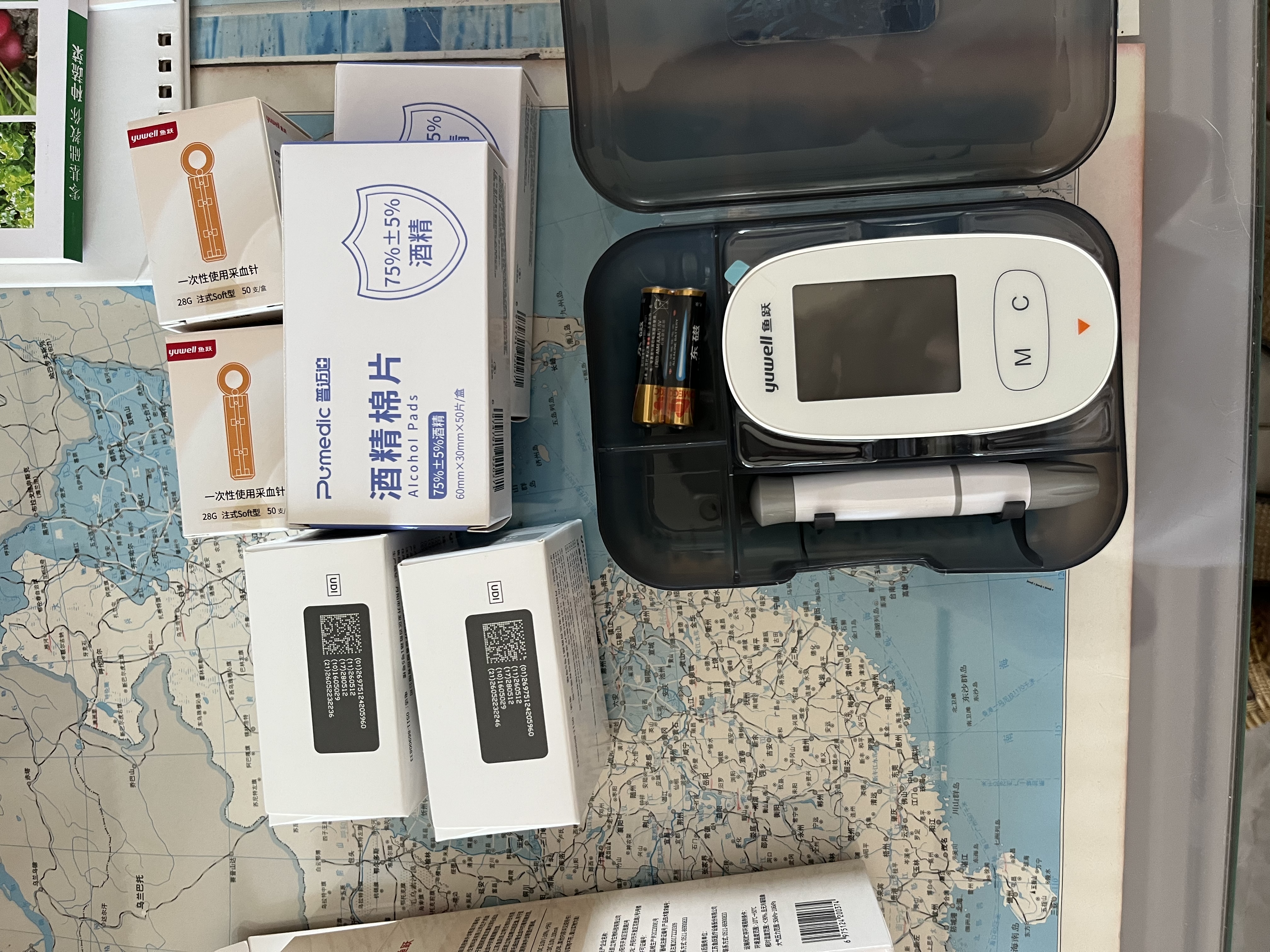鱼跃（yuwell）血糖仪医院专用级糖尿病检测试血糖仪器免孕妇扎针手指家用高精准 590血糖仪+100片试纸+常规采血针+酒精棉片 实拍图