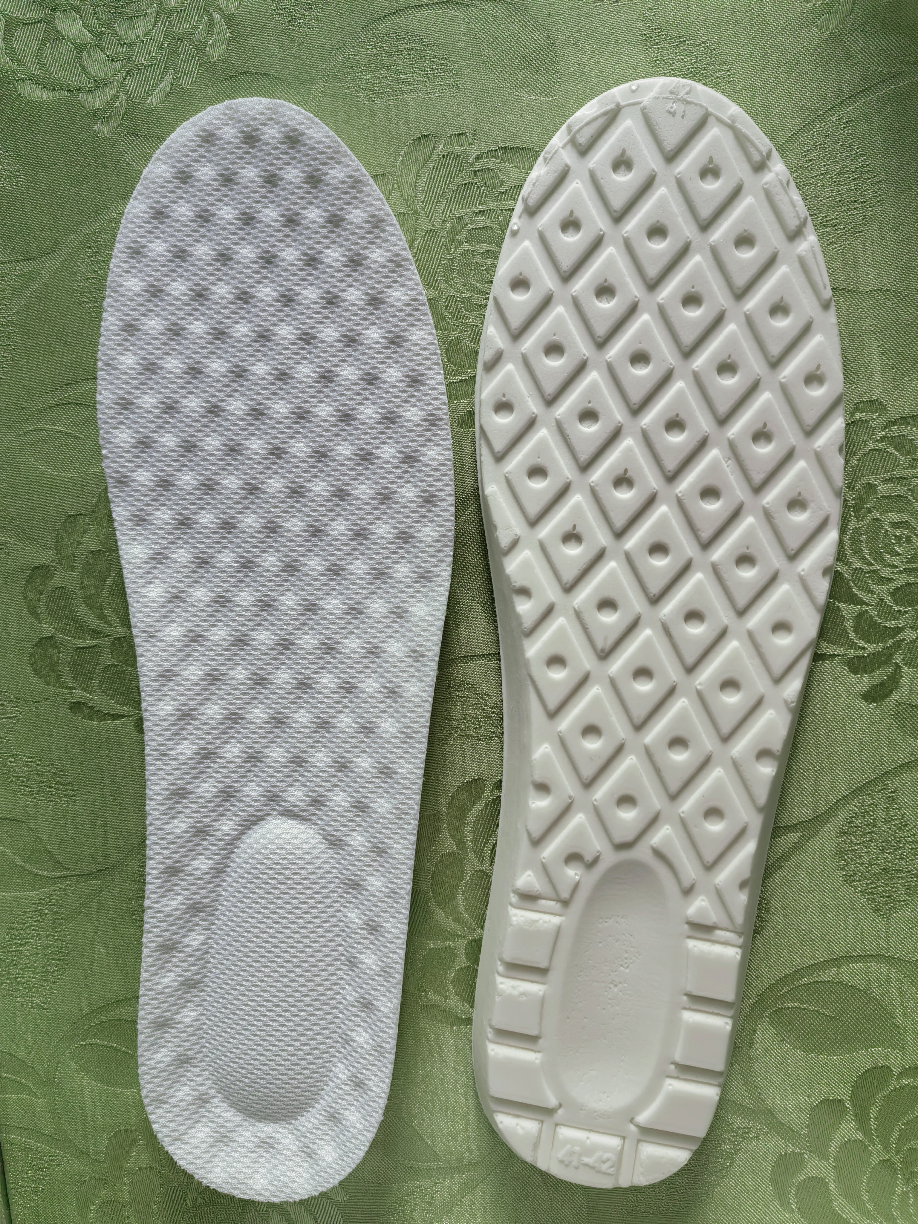 IQGD2双装鞋垫男乳胶软弹女减震军训必备用品5016 2双装-白色 41-42  实拍图