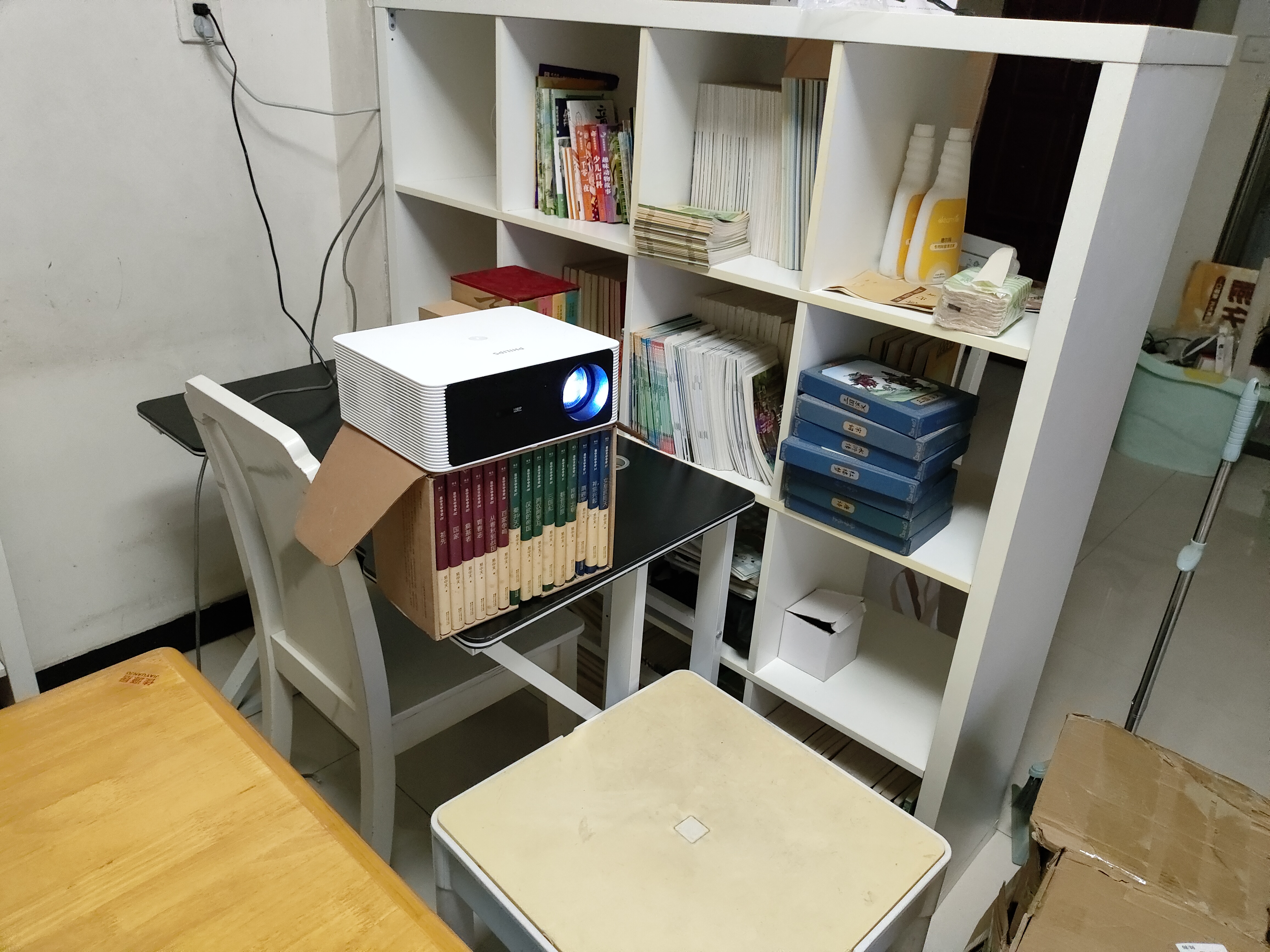 飞利浦（PHILIPS）NeoPix 645投影仪家用 智能家庭影院电视办公培训手机投影机 （TOF无感自动对焦 1080P 超清高亮） 实拍图