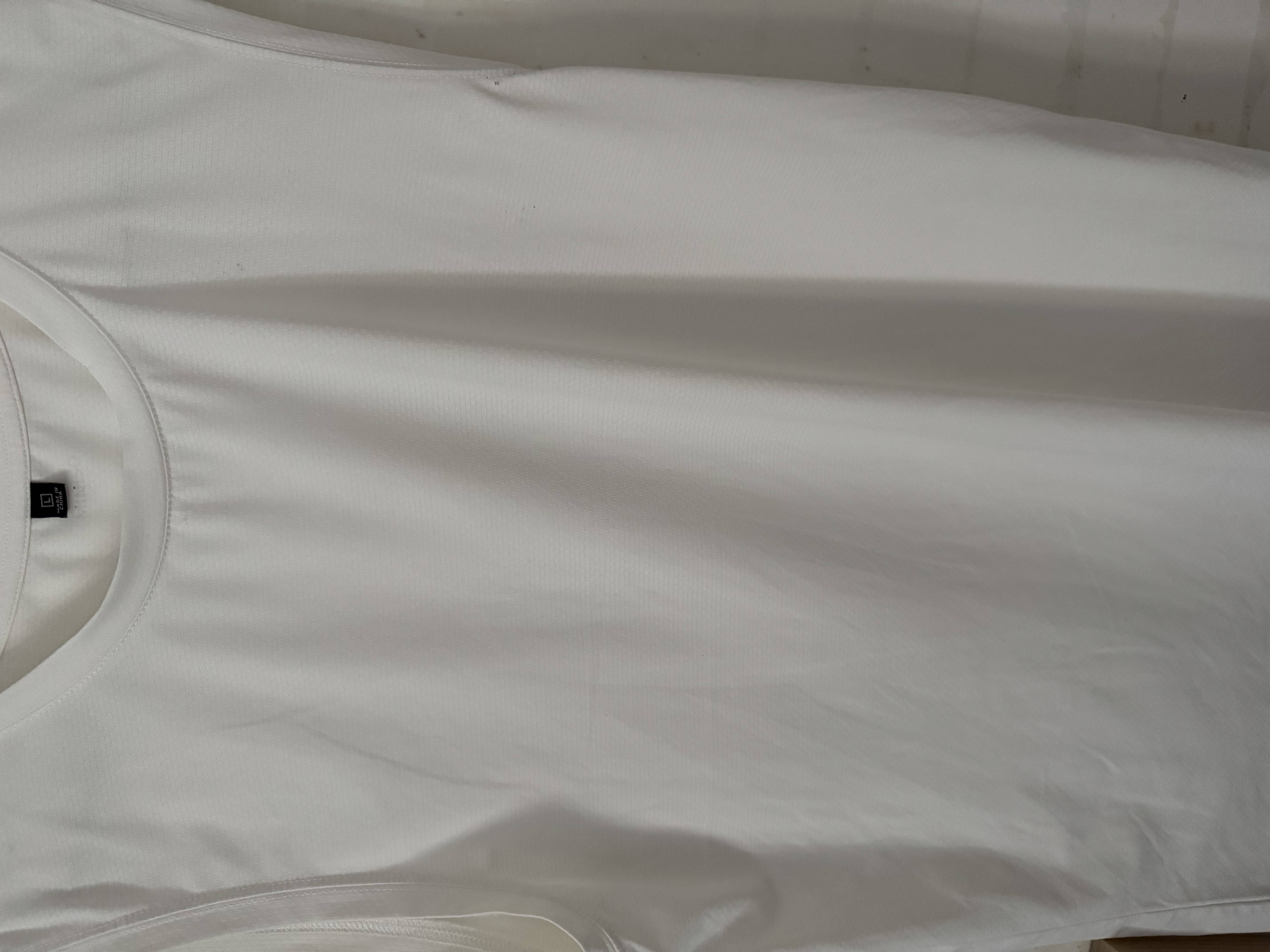 名创优品（MINISO）背心男夏季新款冰丝透气网眼坎肩户外运动防紫外线汗衫 白 L 实拍图