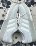adidas ENTRAP美式校园风运动鞋少年感复古篮球风板鞋阿迪达斯 白色/暗银金属/树脂黄   44 实拍图