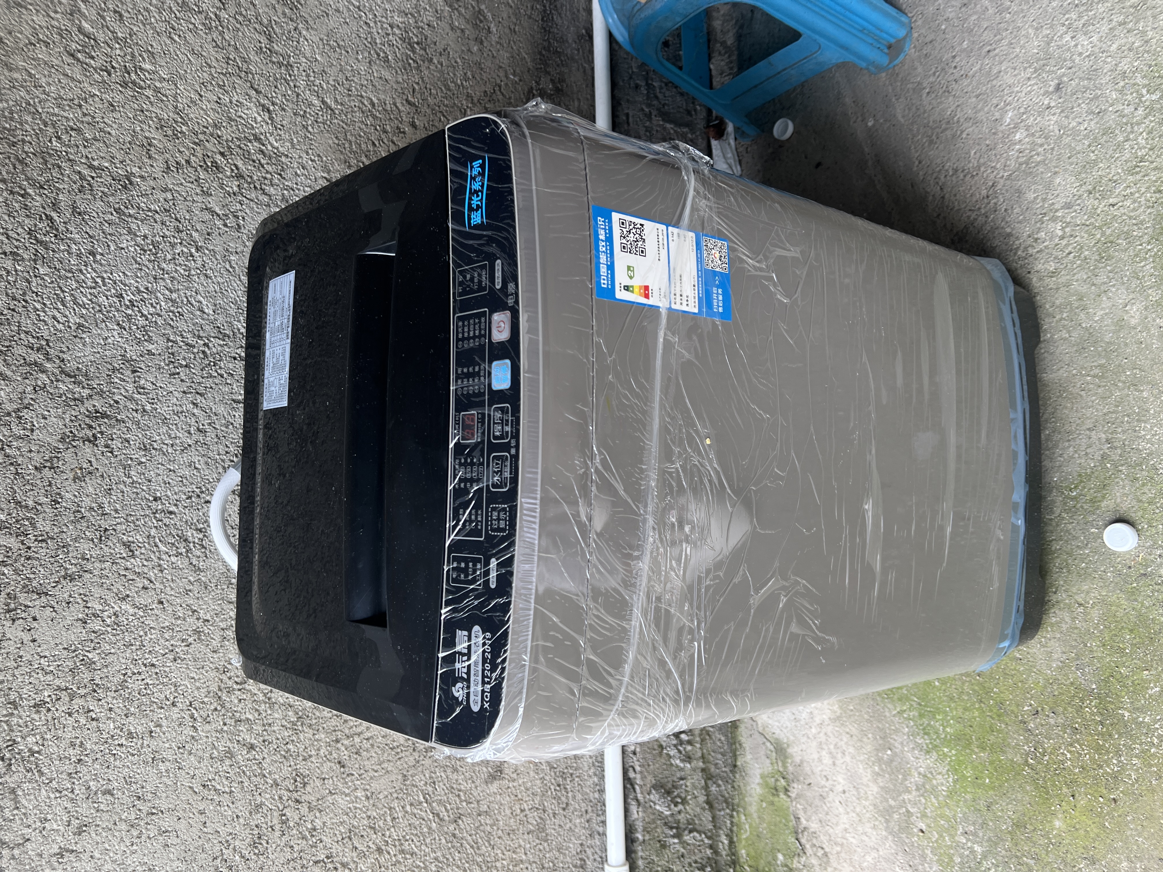 志高（CHIGO）全自动洗衣机 家用小型波轮 洗脱一体机大容量 公寓宿舍出租房 咖啡金 波轮 12kg 【蓝光洗护+风干洁桶+强电机】 实拍图