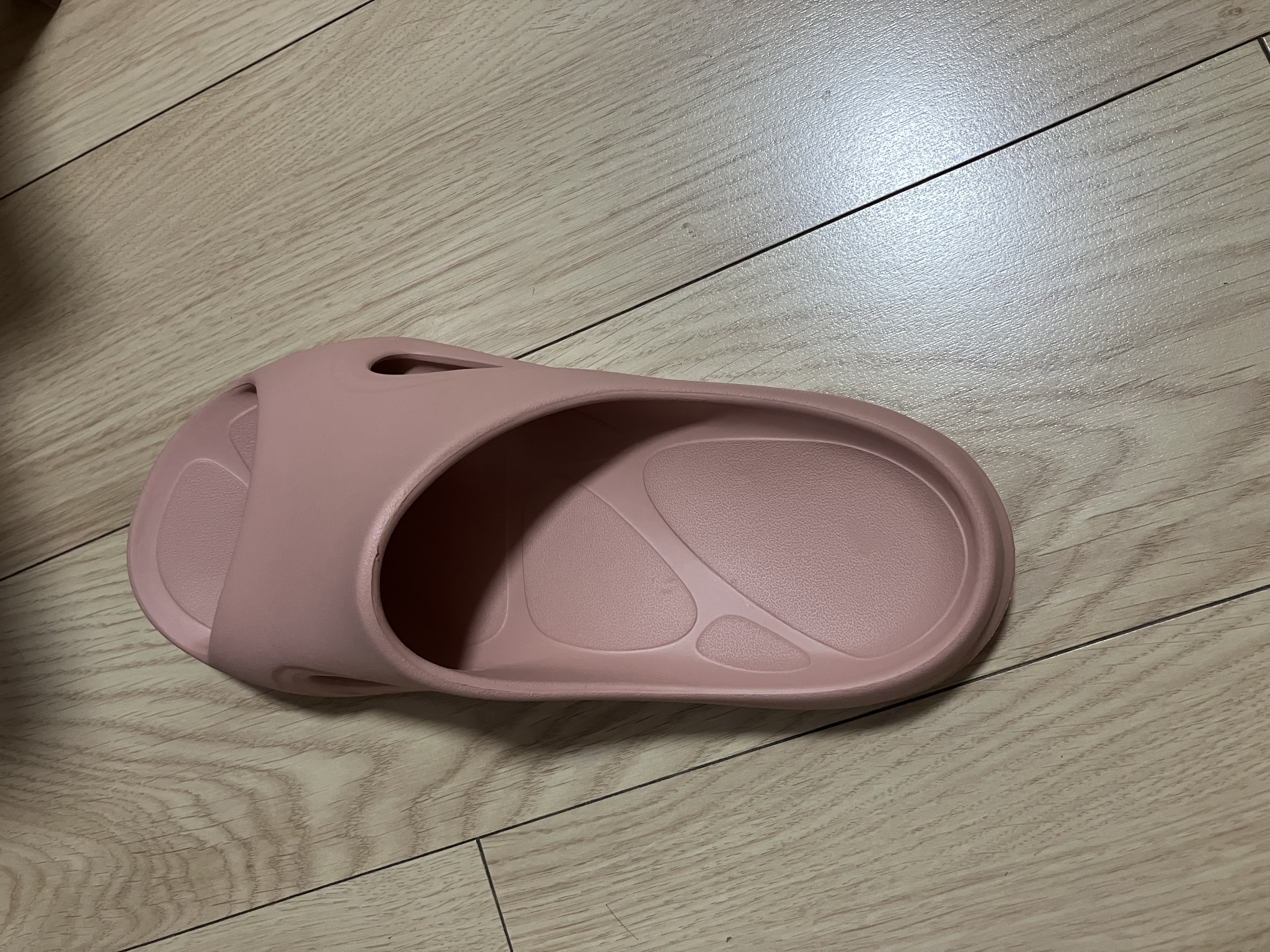 科柔（KENROLL）专利防滑拖鞋男女夏季室内宽松透气家居孕妇老人浴室防臭拖 贝壳粉 39-40 (250mm) 实拍图