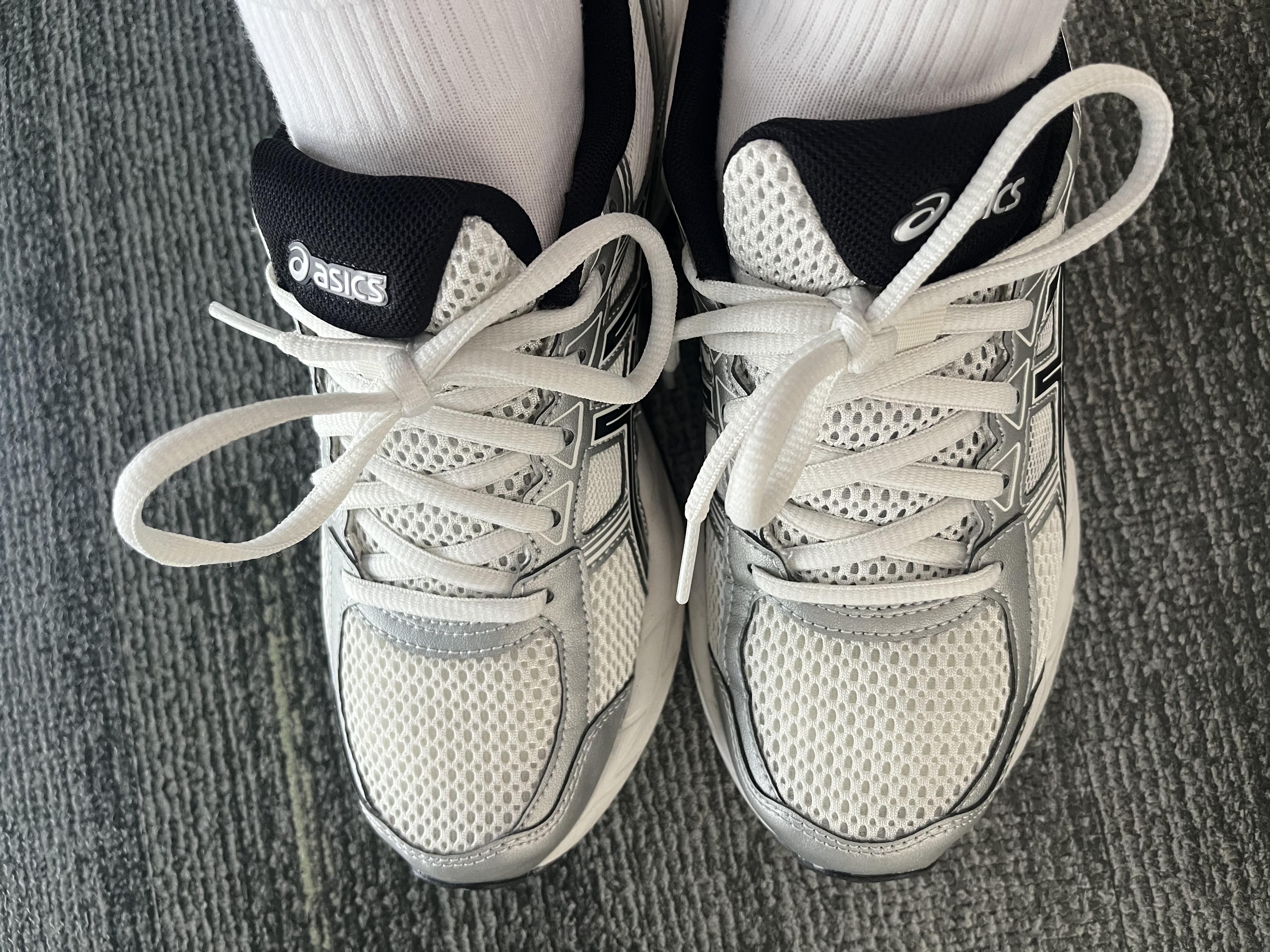 亚瑟士ASICS网面跑鞋百搭男鞋缓震运动鞋透气跑步鞋 GEL-CONTEND 4 灰色/蓝色 42 实拍图