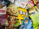 百草味零食大礼包中秋送女友儿童男生日礼物2026款巨型整箱果干肉脯小吃 【买一箱送一箱】百草味+品牌零食+薯片【开心鸭】 实拍图