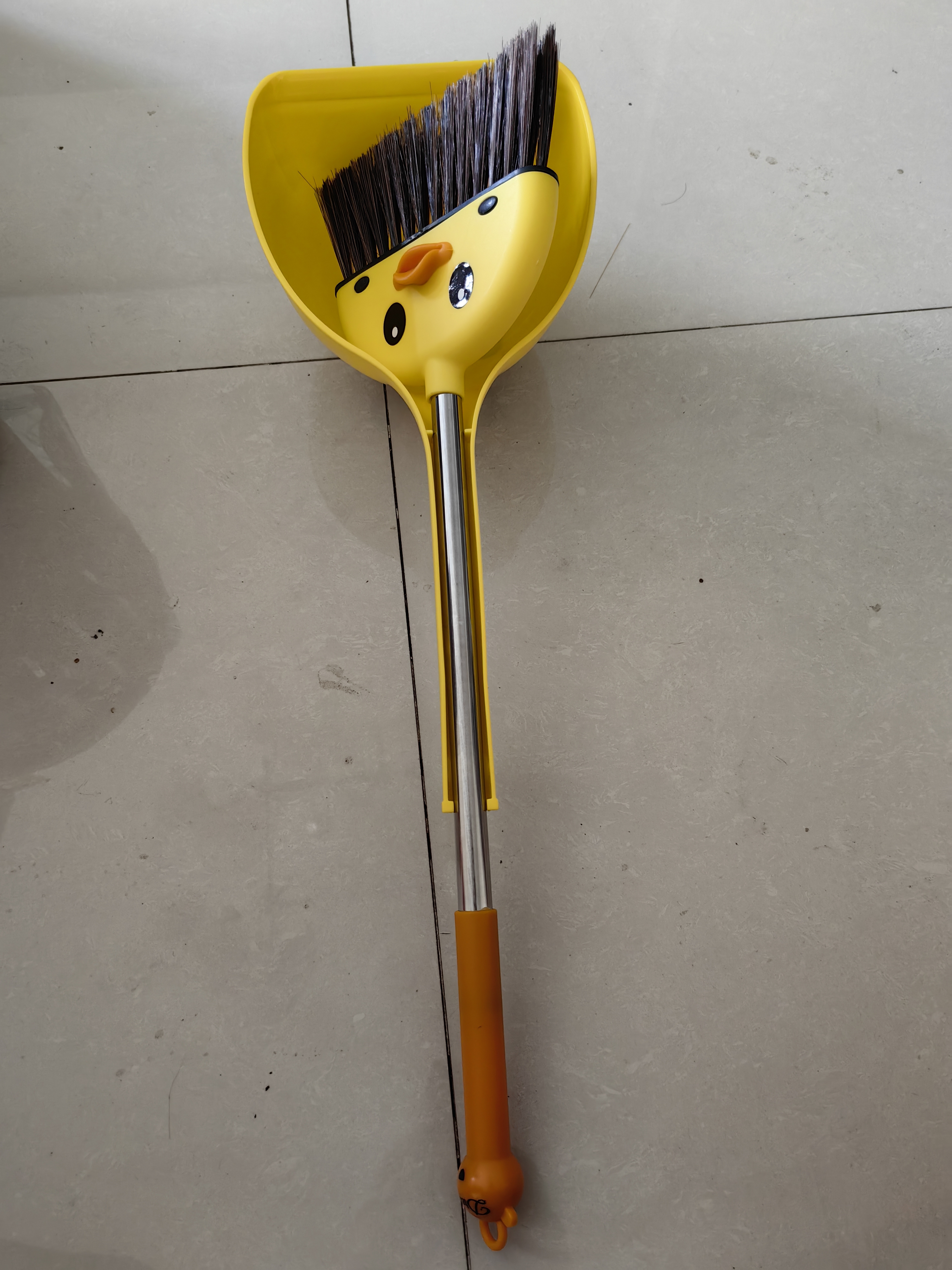 五月花扫把簸箕两件套小黄鸭儿童迷你宝宝家务清洁玩具过家家扫地扫帚 实拍图