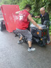 雅迪E30Plus电动摩托车【可分期购买】72V23Ah长续航1200W大动力高端外卖两轮电动车电瓶车黑色 实拍图