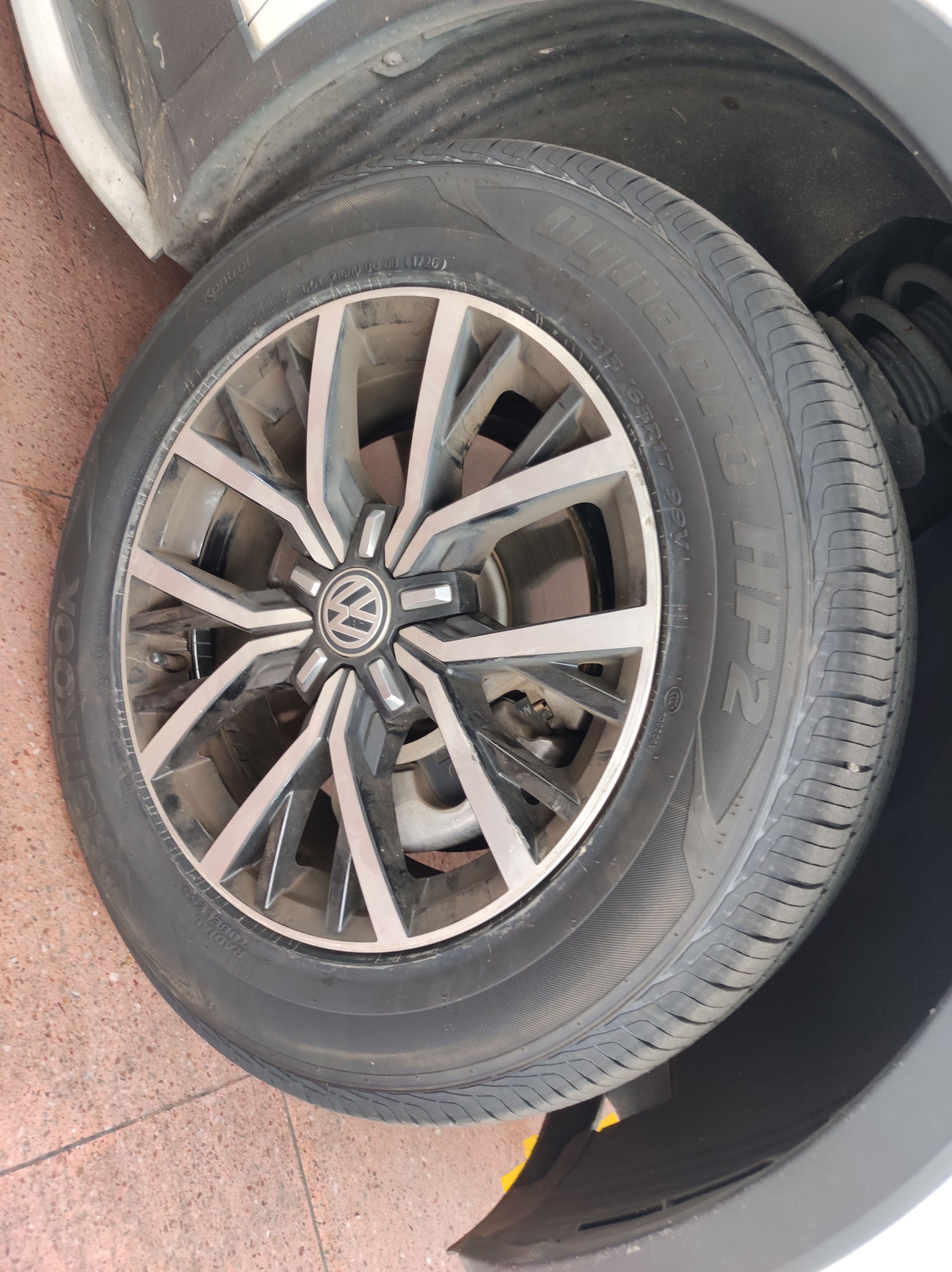 韩泰（Hankook）汽车轮胎 215/65R17 99V RA33 原配途观L/柯迪亚克/G50 适配探岳 实拍图