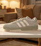 adidas「面包鞋」COURTIC经典运动板鞋男女阿迪达斯官方三叶草   浅绿/奶油白   43 实拍图