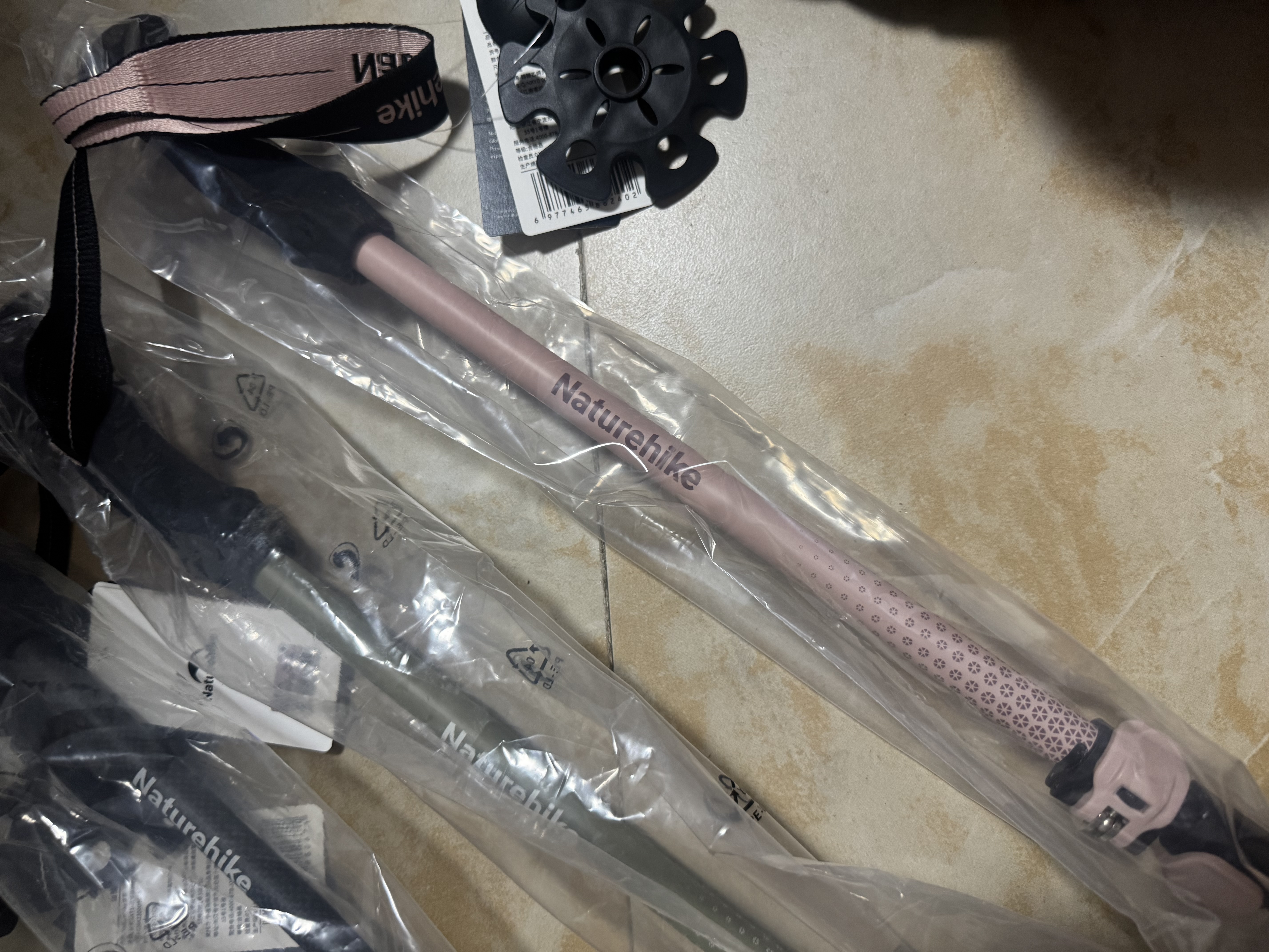 Naturehike挪客初雪EXT1登山杖碳纤维徒步手杖外锁伸缩碳素超轻户外爬山装备 实拍图