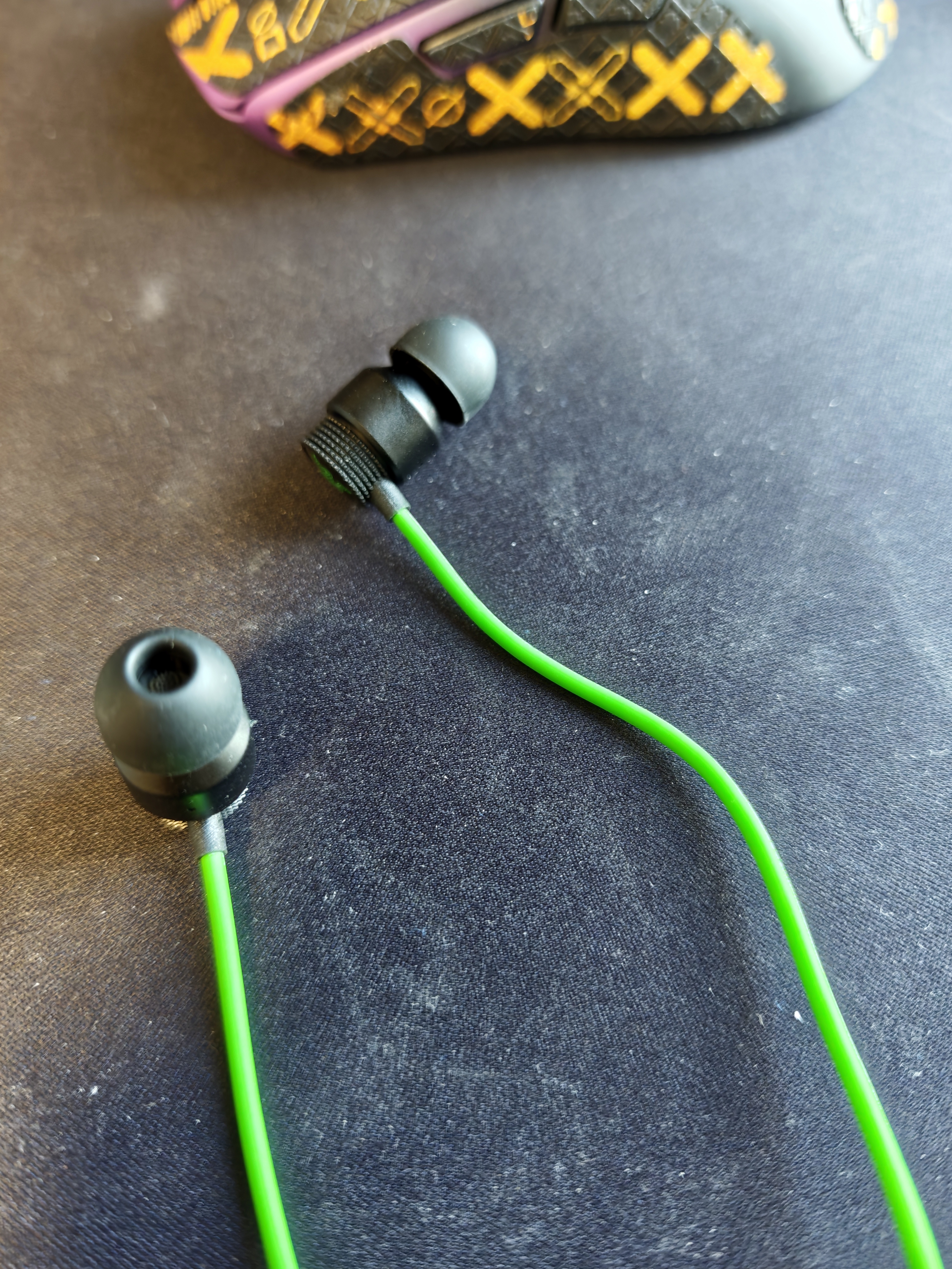 雷蛇（Razer）战锤狂鲨V3 有线入耳式耳机耳塞 7.1环绕声 吃鸡神器 三角洲官方指定 Type C（赠THX软件 可调EQ） 实拍图