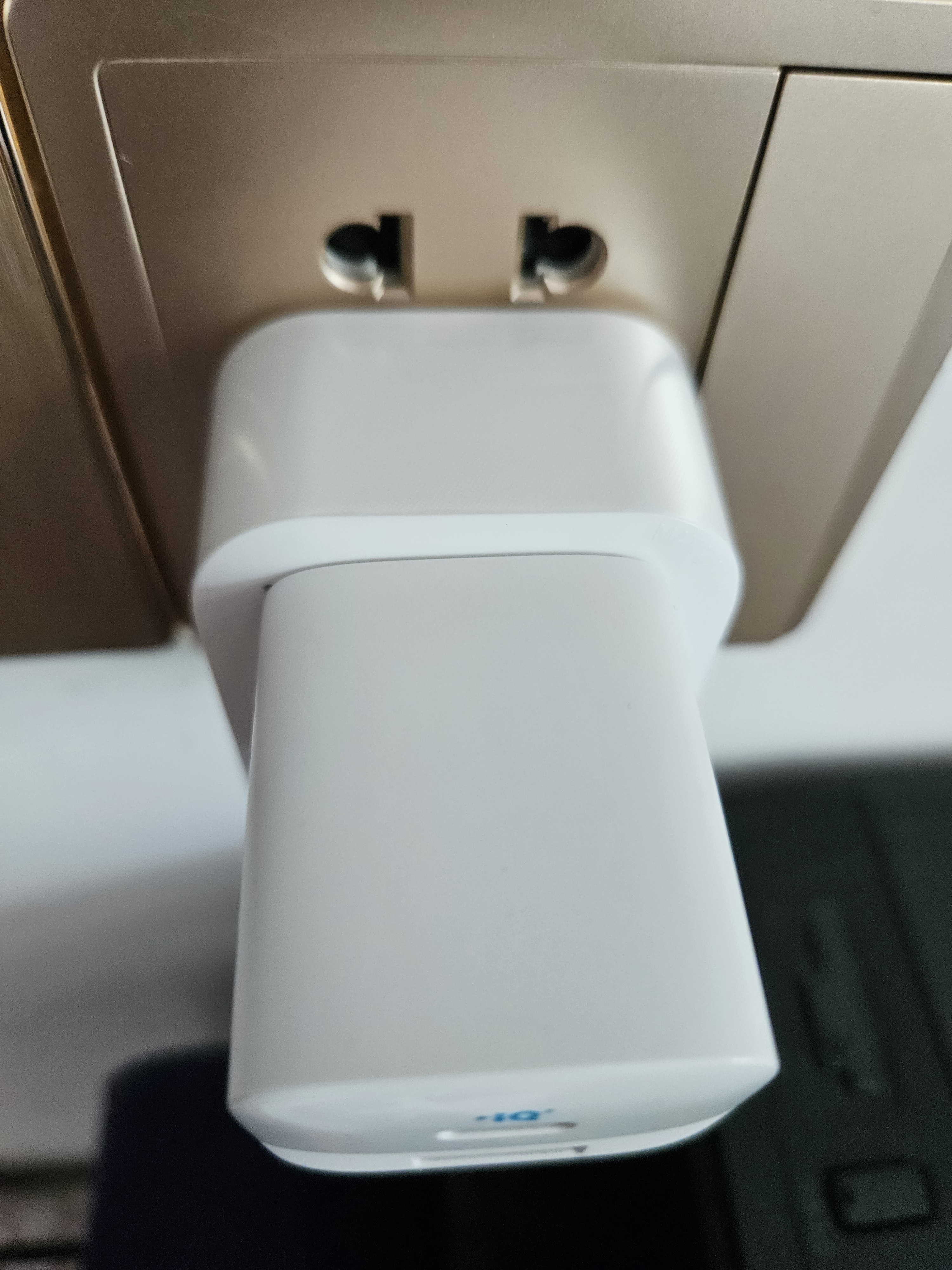 公牛（BULL）WIFI控制智能插座带电量统计功能 公牛智家APP生态产品 无线遥控带定时功能GN-Y201G 实拍图