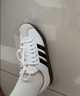 adidas「T头鞋」BARREDA休闲板鞋德训鞋男女阿迪达斯官方轻运动   灰色/黑色/树脂黄   35.5 实拍图