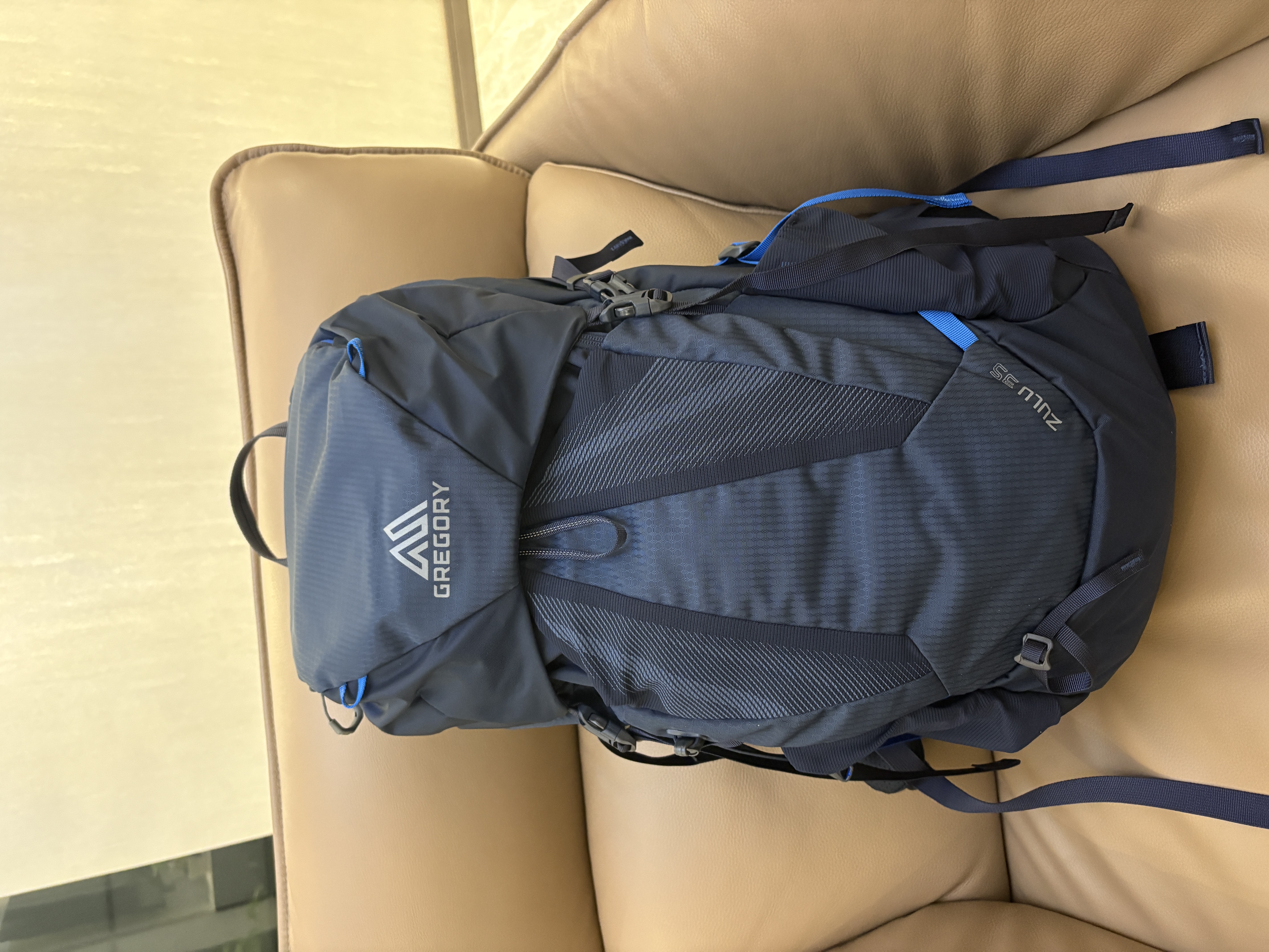 GREGORY格里高利户外背包 ZULU探迹系列徒步背包 男款户外登山包 35L 宝石蓝【有防雨罩】 S/M 实拍图