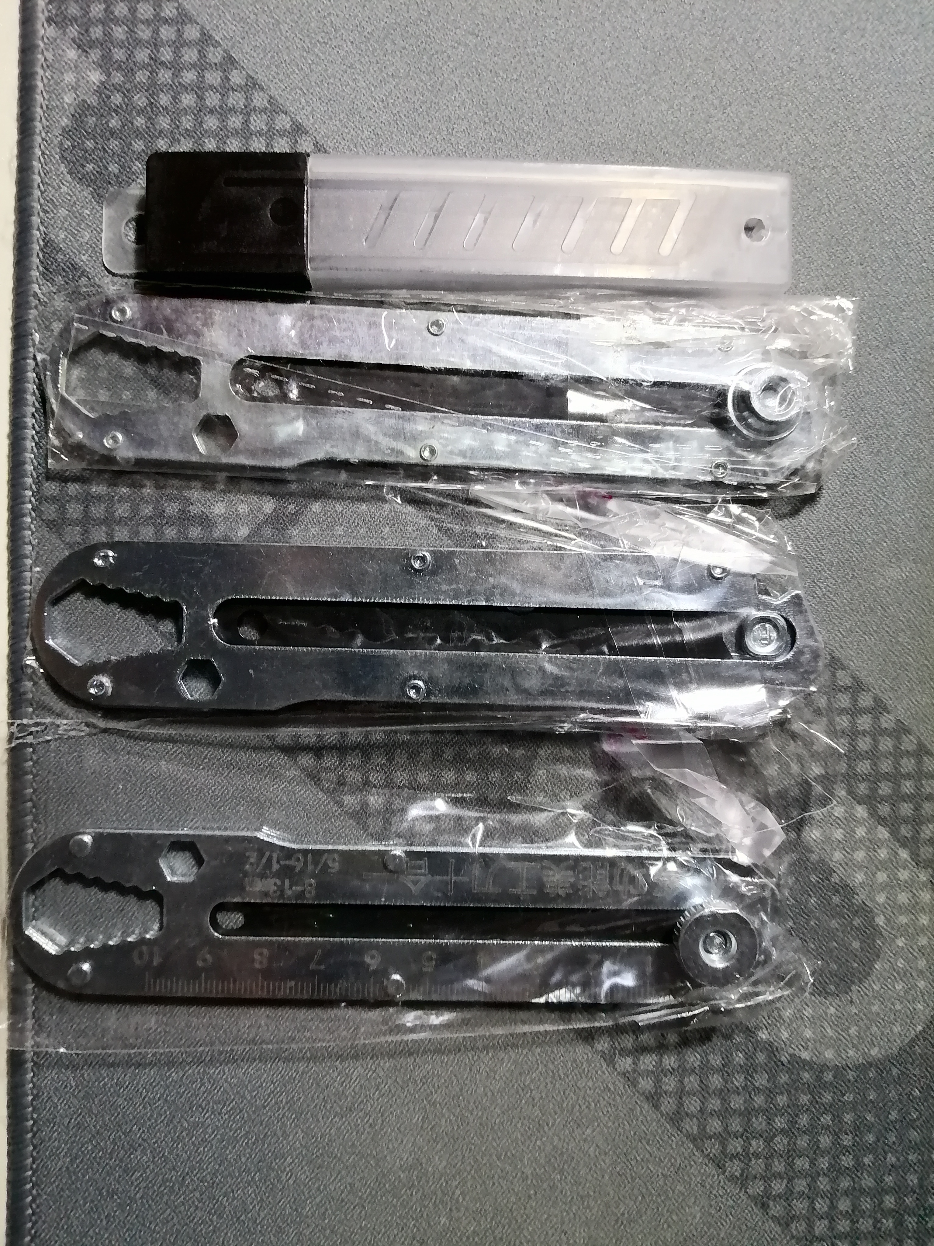 多功能不锈钢美工刀重型裁纸刀具美工刀重型超锋利裁纸刀墙纸刀工业级全金属刀架刀片木工工具 德国精工【独立包装3把+10片刀片装】十合一 实拍图
