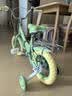 永久（FOREVER）儿童自行车3-6岁折叠自行车带辅助轮单车中大童女童男孩小自行车 蜜蜂狮+98%装+可折叠+ 车篮 +后座 12寸【适用身高80-105cm】 实拍图