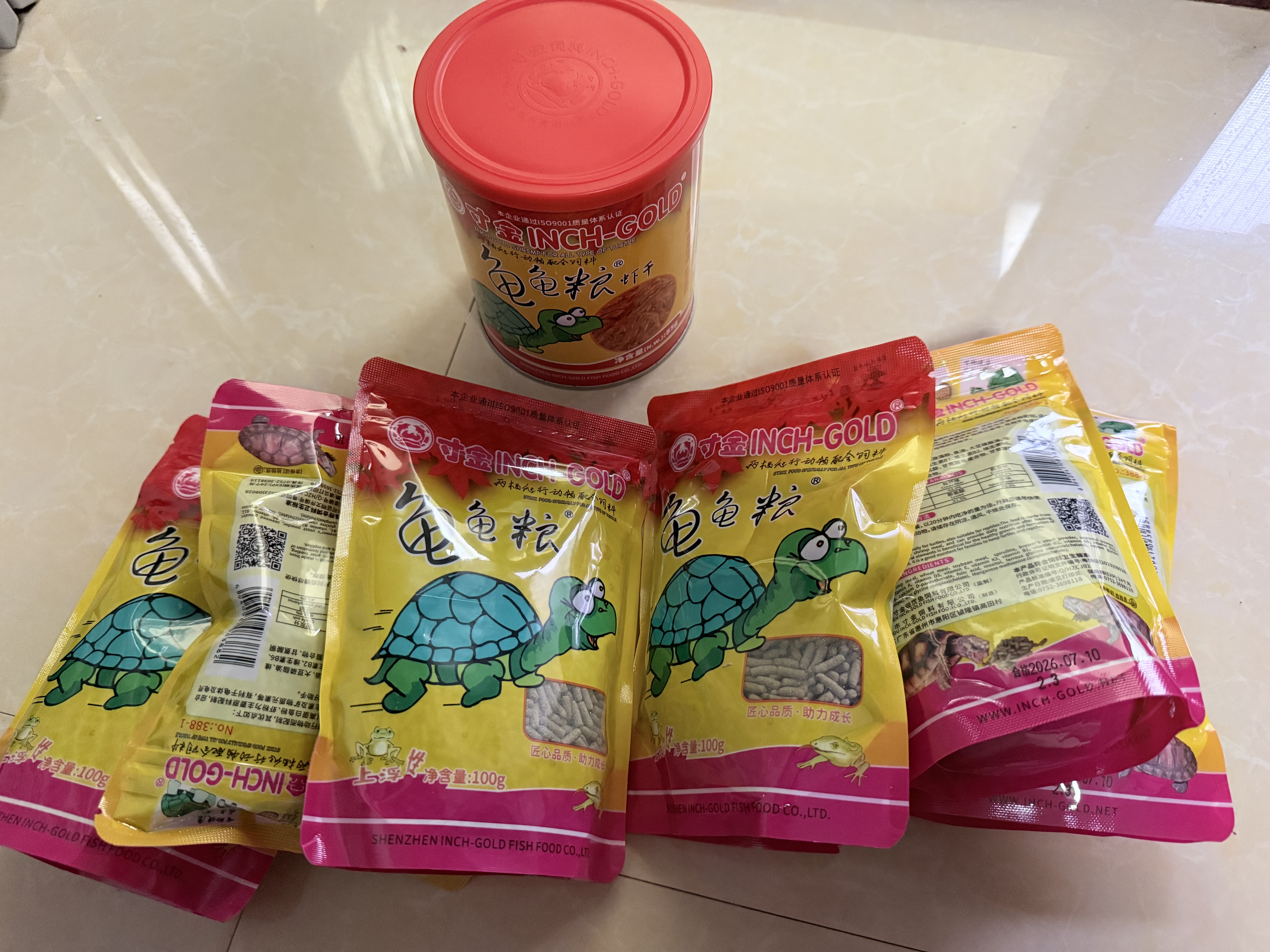 寸金（INCH-GOLD）乌龟荤素黄金搭档套餐 龟龟粮100g×6+龟龟虾干85g 过年送礼 实拍图
