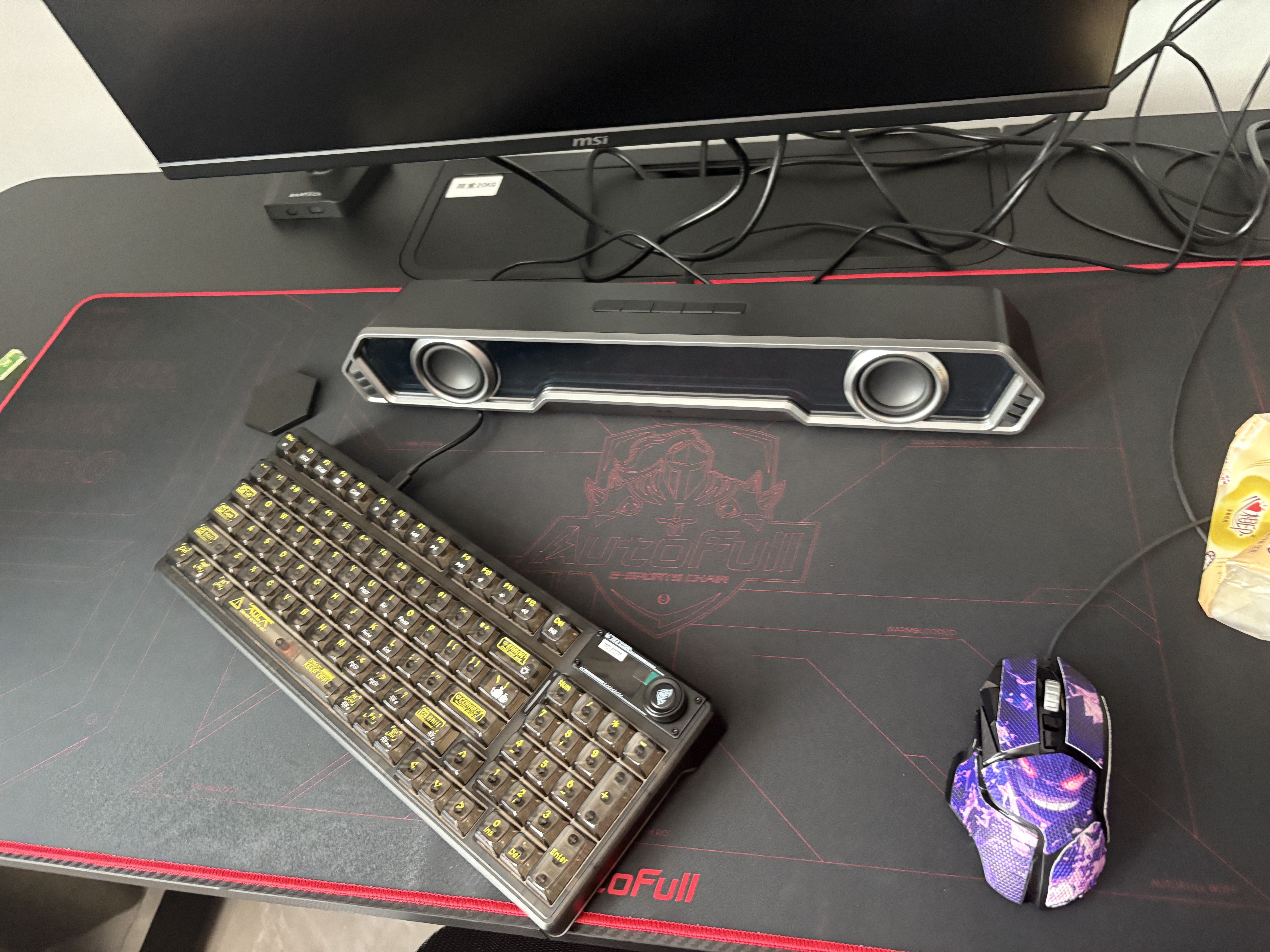 罗技（G） G502 HERO主宰者 有线鼠标 游戏鼠标  g502hero  可配重HERO引擎 礼盒送男友 RGB炫彩灯光 G502H（蓝紫防滑贴） 实拍图