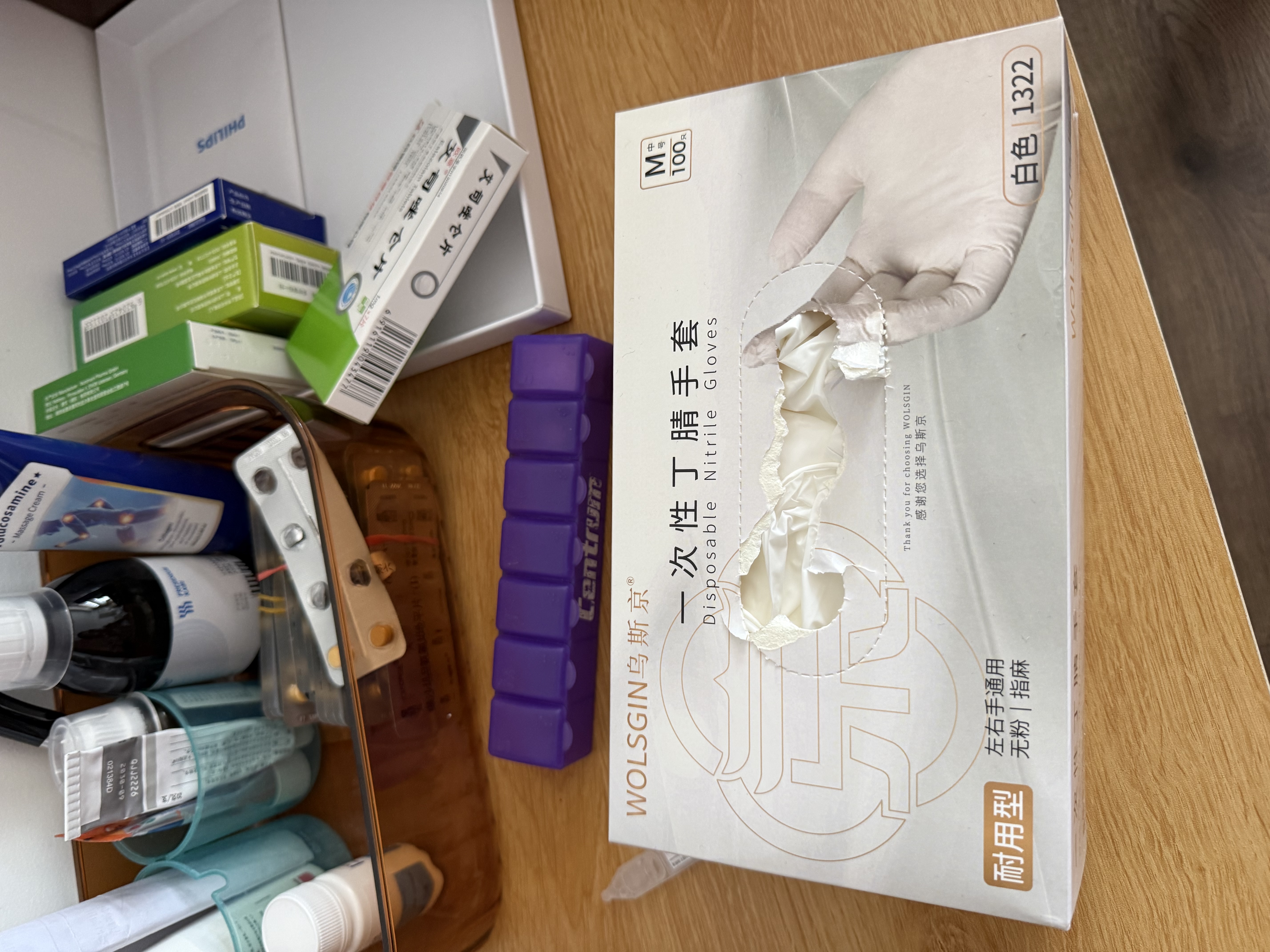 乌斯京一次性手套丁腈手套100只中码橡胶食品级加厚耐用厨房防护丁晴白 实拍图