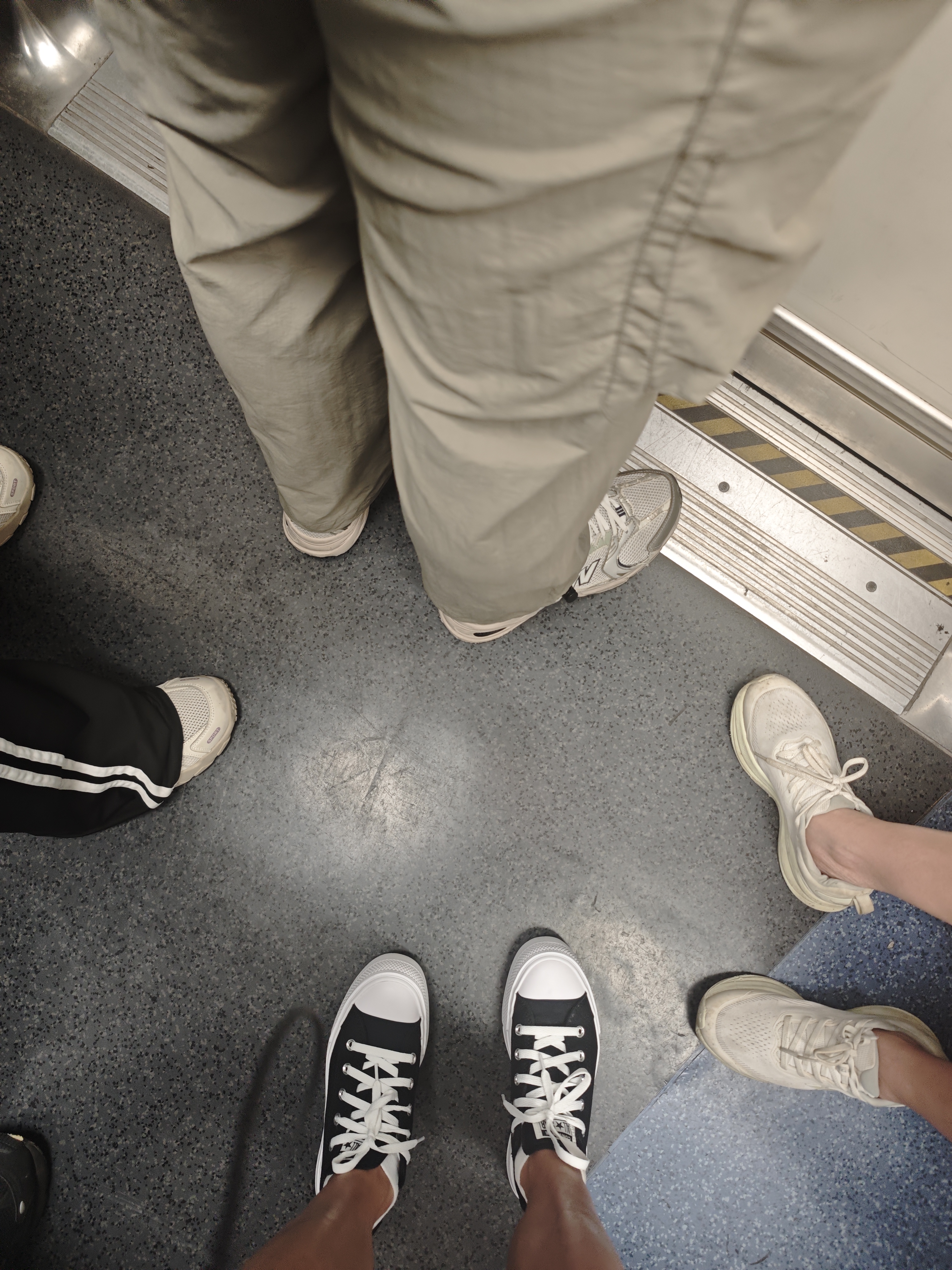 匡威（Converse）Day One Platform秋季新品棉花糖厚底运动鞋A25049C A25049C 黑色 37 实拍图