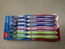 高露洁（Colgate）超洁净成人牙刷中毛硬毛男士牙刷家庭装18支 舌苔刷牙刷深层清洁 实拍图