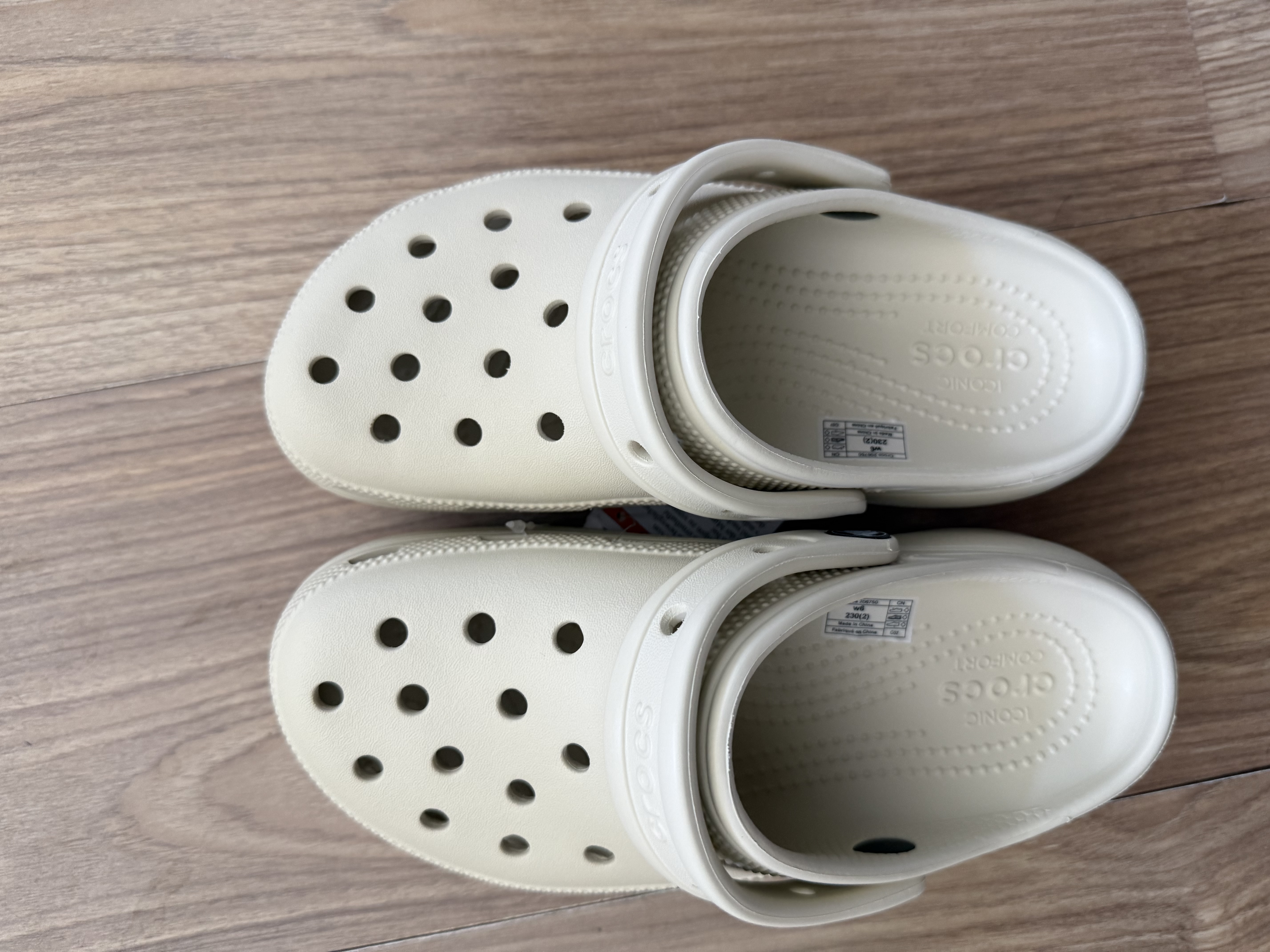卡骆驰（crocs）经典云朵Clog女沙滩洞洞鞋凉拖鞋206750 206750-2Y2 36 实拍图