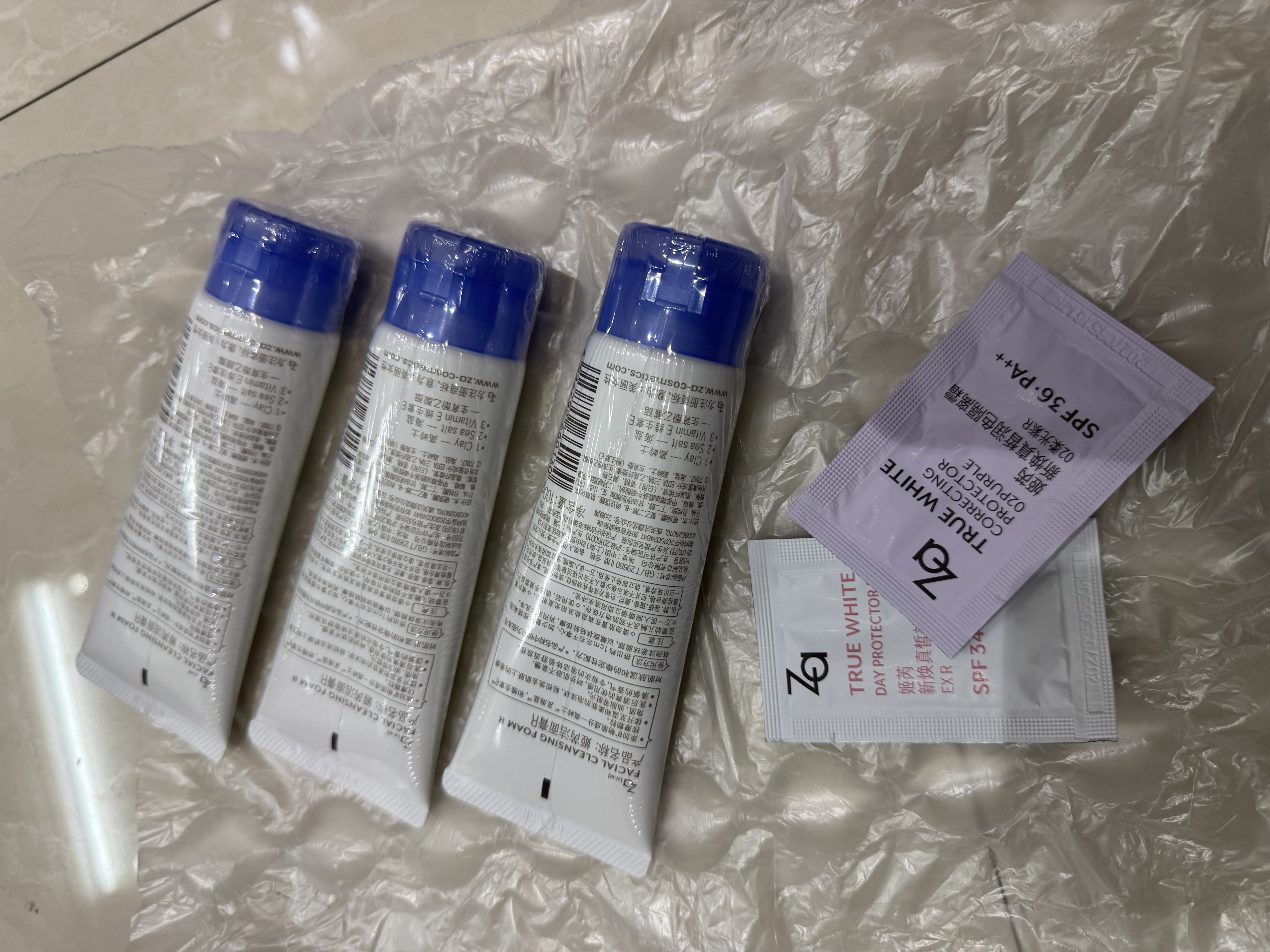 姬芮（ZA）泡沫氨基酸洗面奶深层清洁温和不紧绷水润洁面膏洁面乳护肤品 【三支装】洁面R 100g*3 实拍图