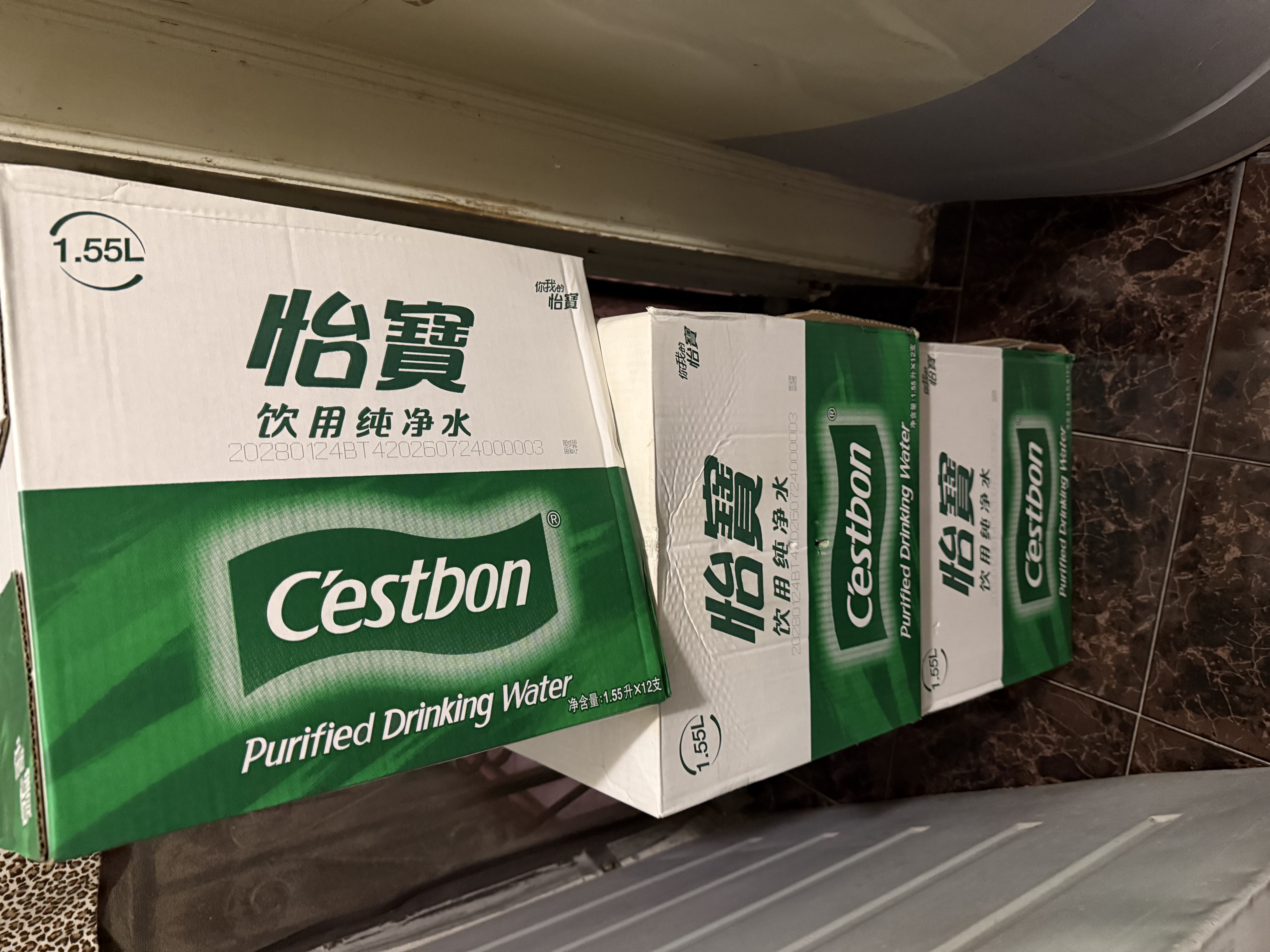 怡宝 饮用水 饮用纯净水1.55L*12瓶 整箱装 实拍图