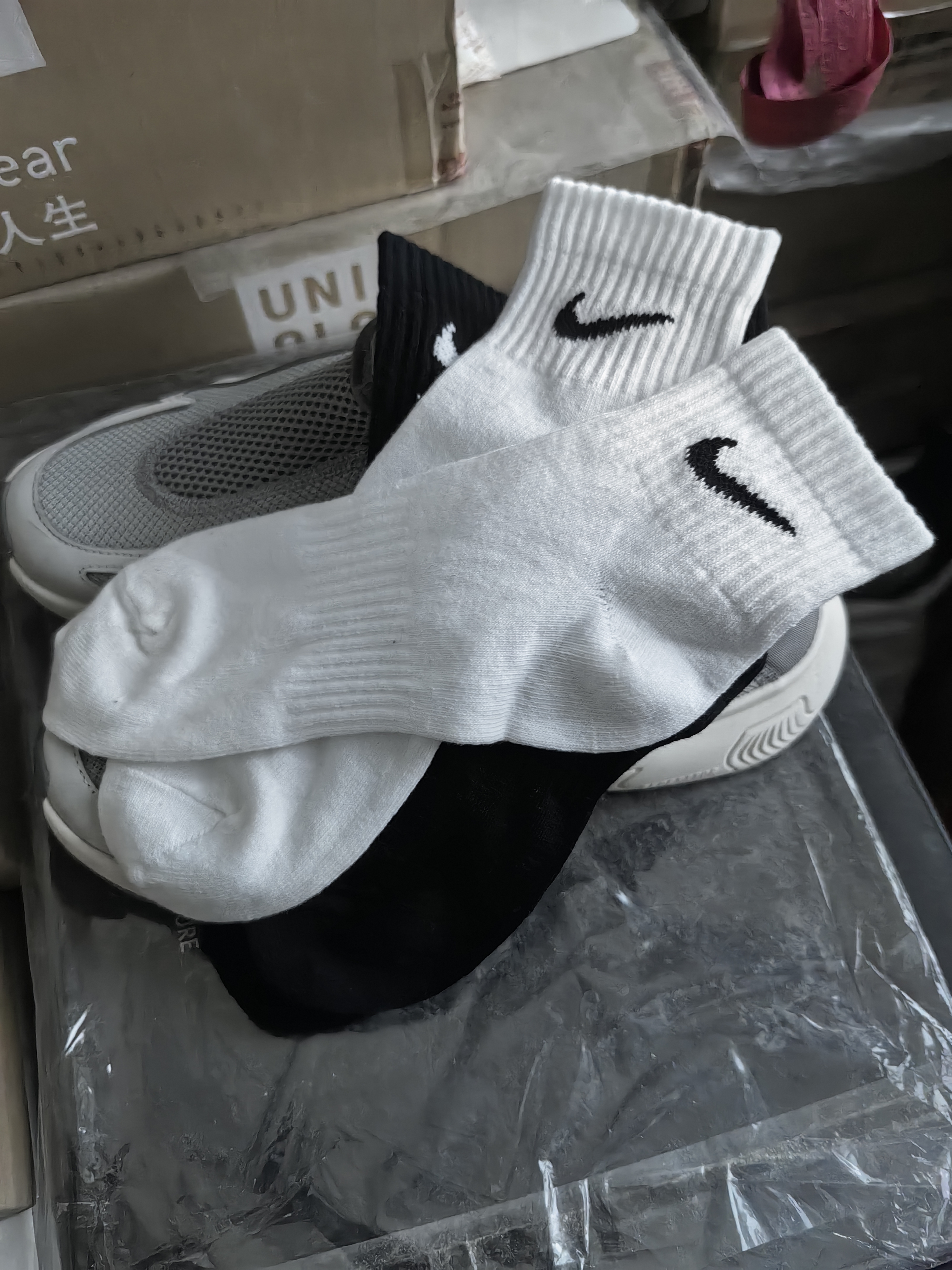 耐克NIKE男女运动袜 速干透气篮球袜 短袜三双装SX7677-964黑/灰 L 实拍图