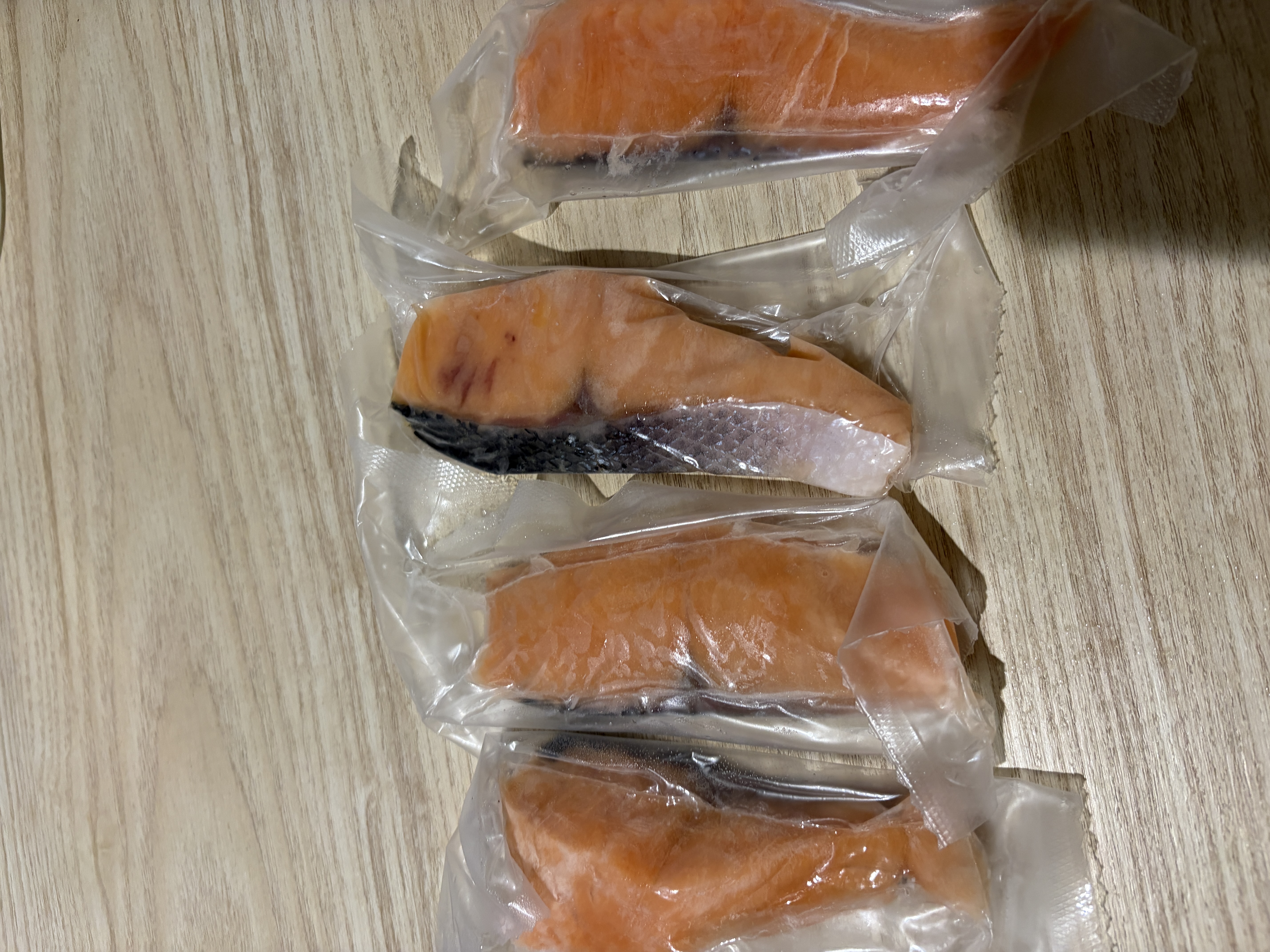蓝雪三文鱼柳250g 大西洋鲑鱼ASC认证3-4块去刺去骨冷冻生鲜海鲜水产 实拍图