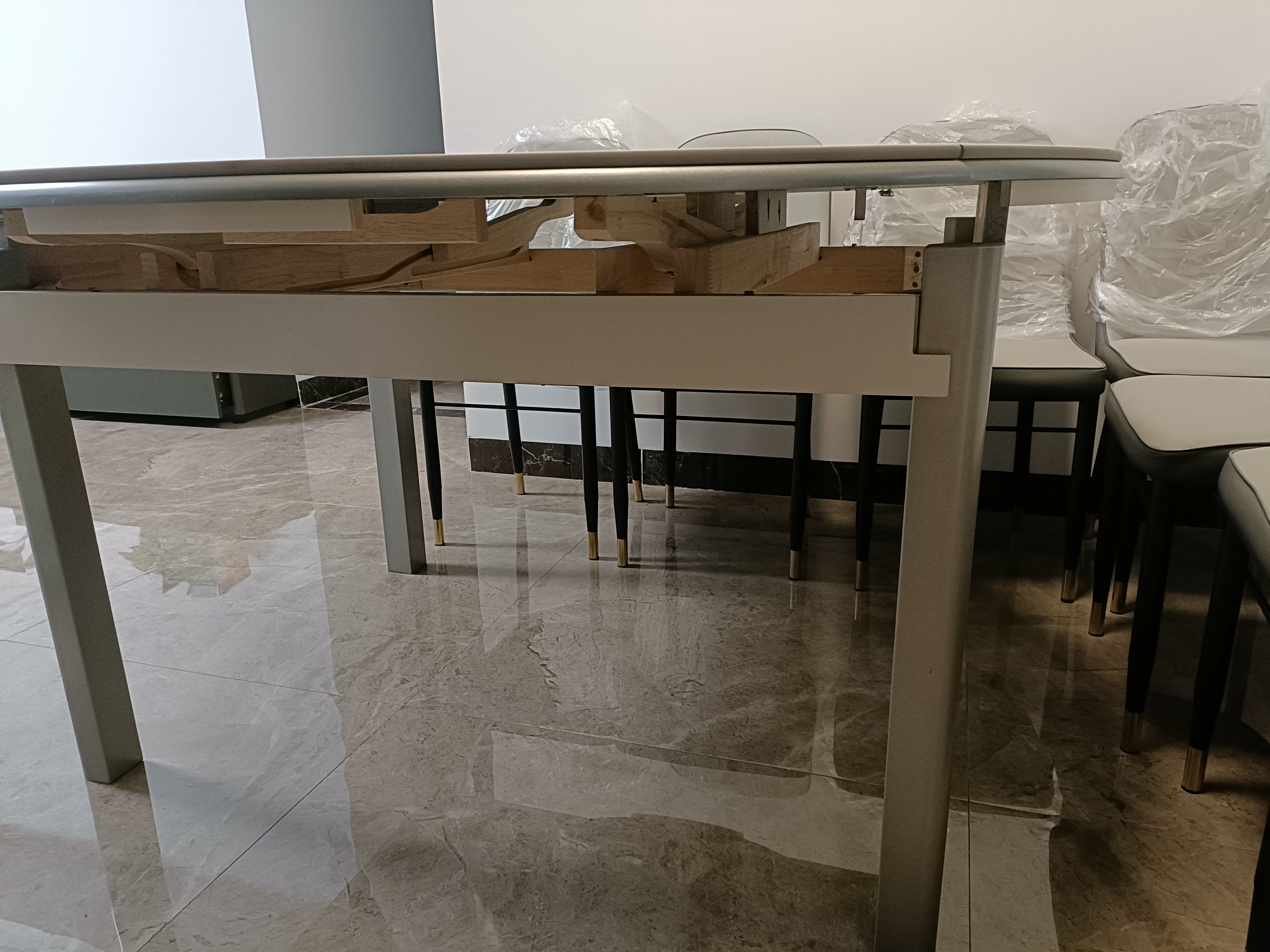 梓屋餐桌家用加厚岩板餐桌椅组合方圆两用餐桌690#1.35米桌+101皮椅*6 实拍图