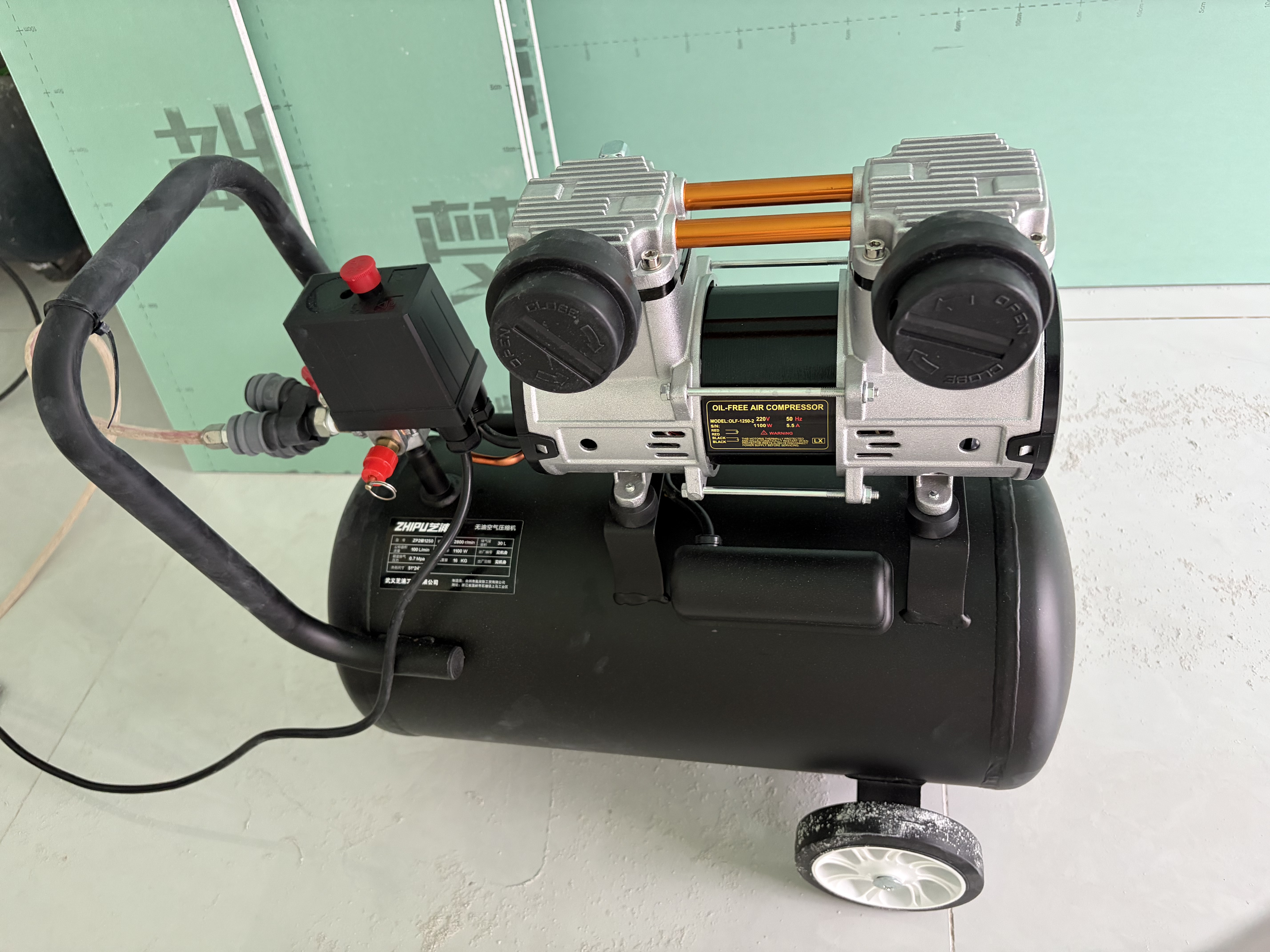 芝浦空压机低音无油小型空气压缩机家用气泵大功率大型木工气泵 30L-1100W【快速上气/无油低音】 实拍图
