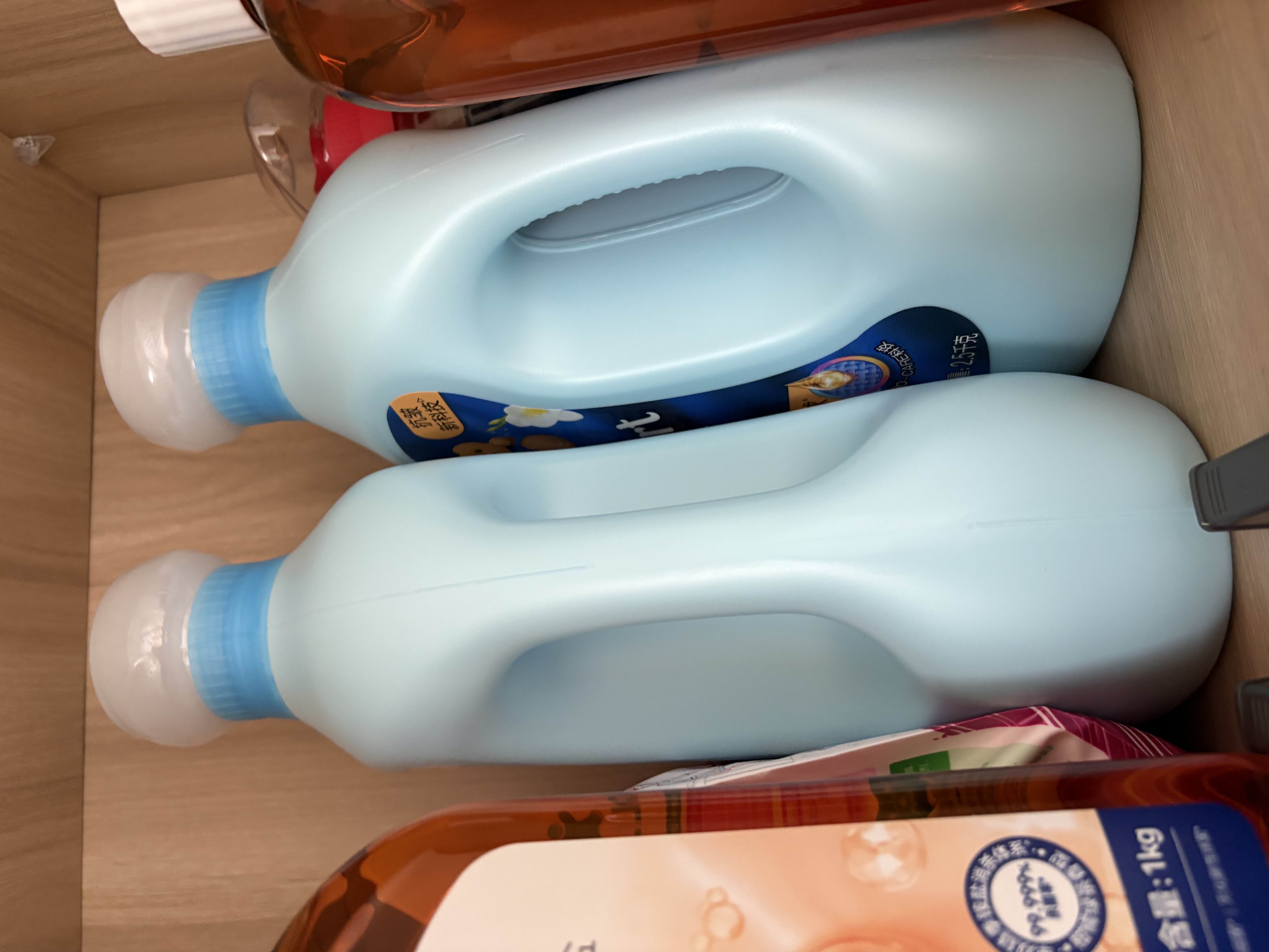 金纺自营衣物调香大师香氛固色柔顺剂液洗衣搭档小苍兰10斤抗皱防起球 实拍图