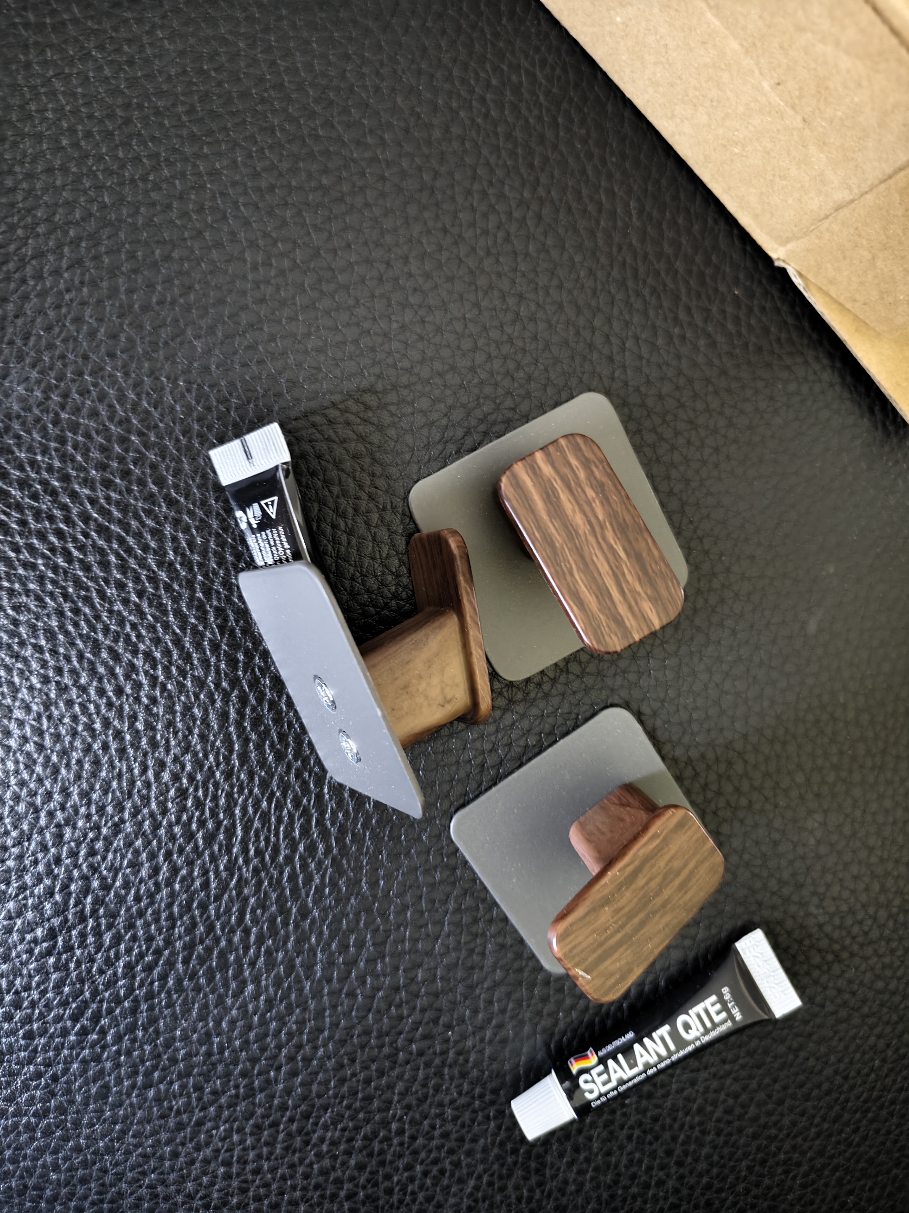 馨沛免打孔挂钩中古风防潮挂衣架玄关门后壁挂式衣帽间粘钩强力强力承重室内挂放门后挂衣架 实拍图