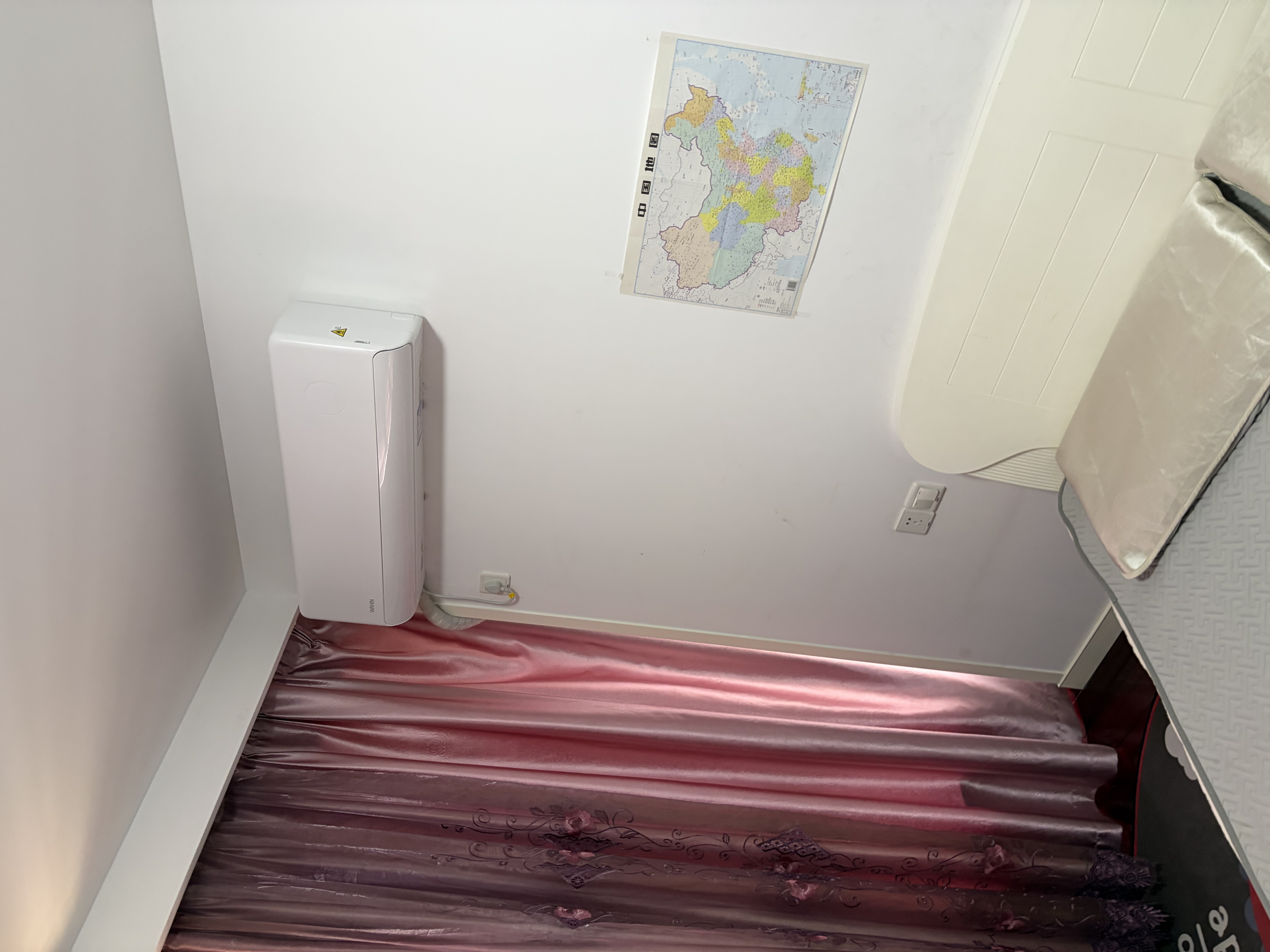 华凌空调神机二代 一级能效1.5匹变频挂机KFR-35GW/N8HE1Ⅱ+一级能效3匹变频柜机KFR-72LW/N8HE1Ⅱ 实拍图