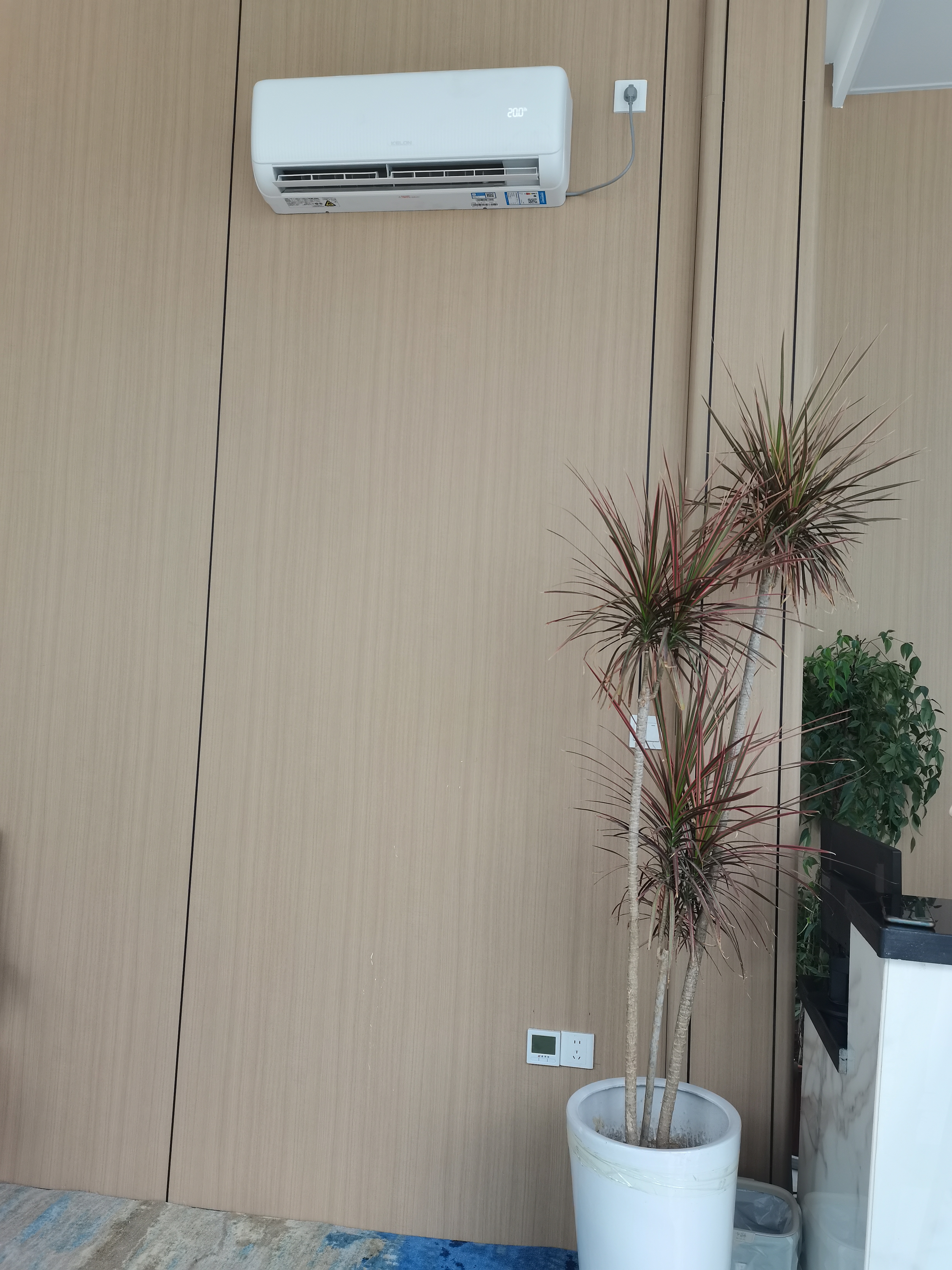 科龙空调静省电2匹一级能效客厅立式柜机变频冷暖分区送风外机双排纯铜管国家补贴KFR-50LW/QS1-X1 实拍图
