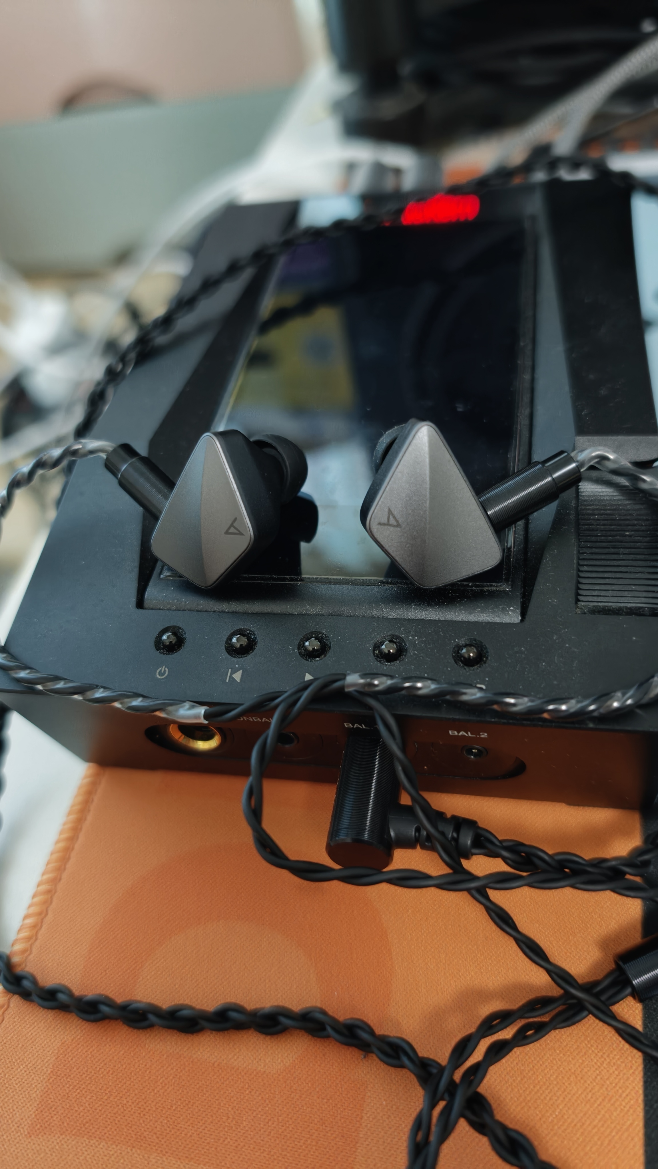 艾利和（Iriver）Astell&Kern AK ZERO1 动铁+动圈+平板 入耳式耳塞 4.4mm HIFI音乐耳机 黑色 礼物 实拍图