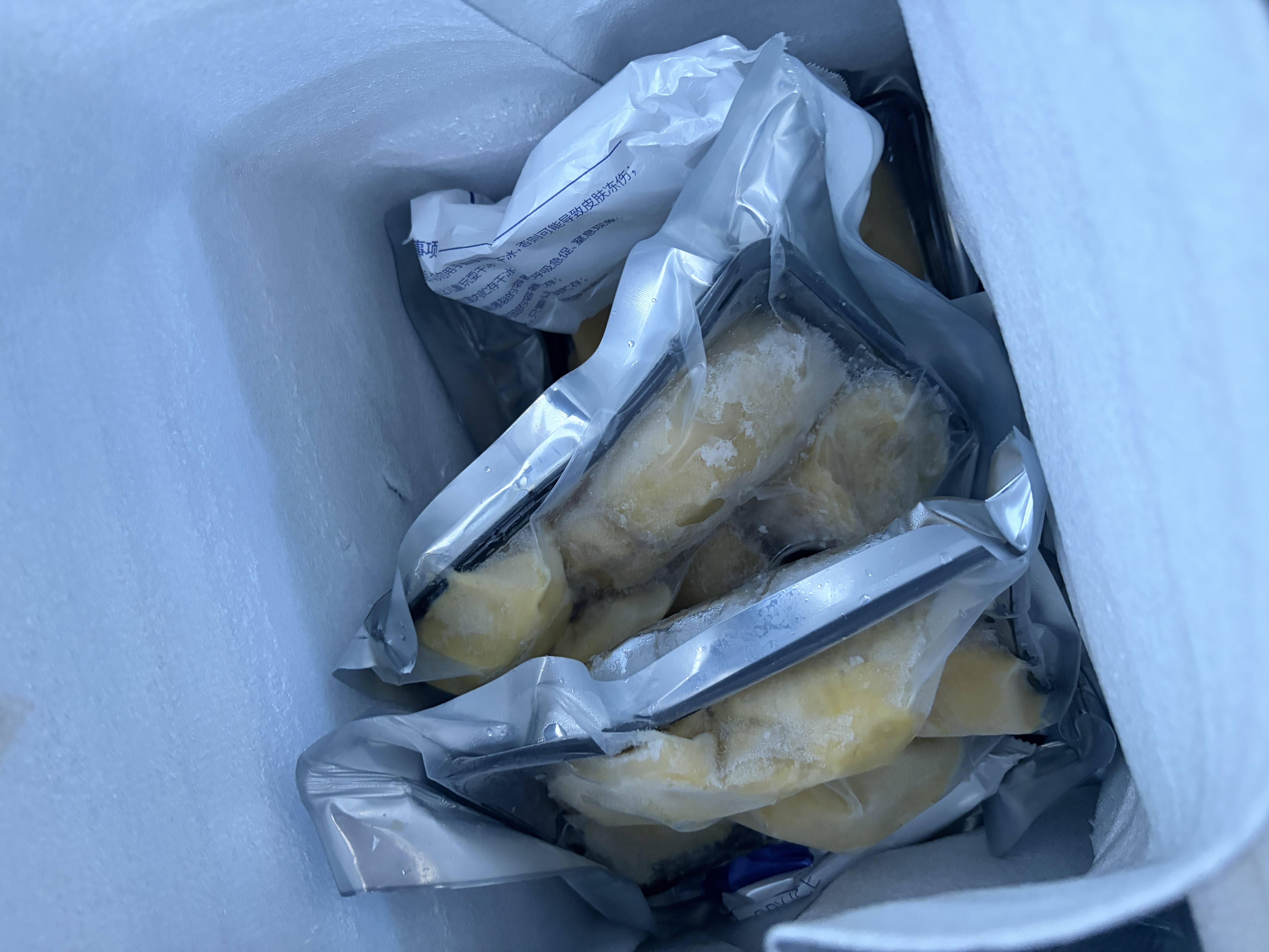 璐亦泰国金枕冷冻榴莲肉液氮冷冻保鲜方便即食自然树熟甜糯批发包邮 树熟A级金枕榴莲肉【净重4斤】自然树熟 实拍图