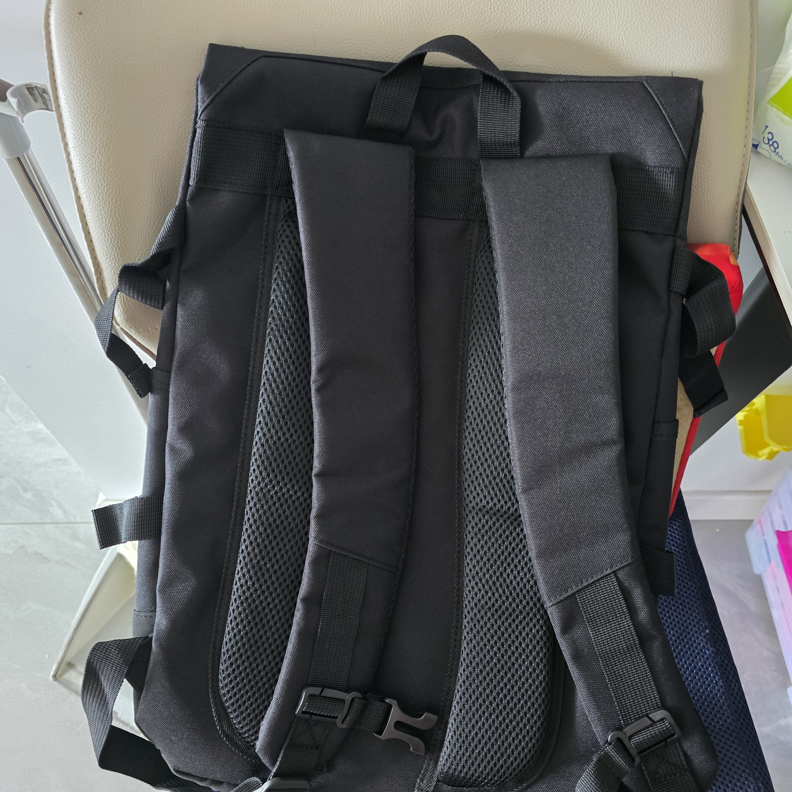 【准新品】vivoLife iQOO系列格纹双肩包   实拍图