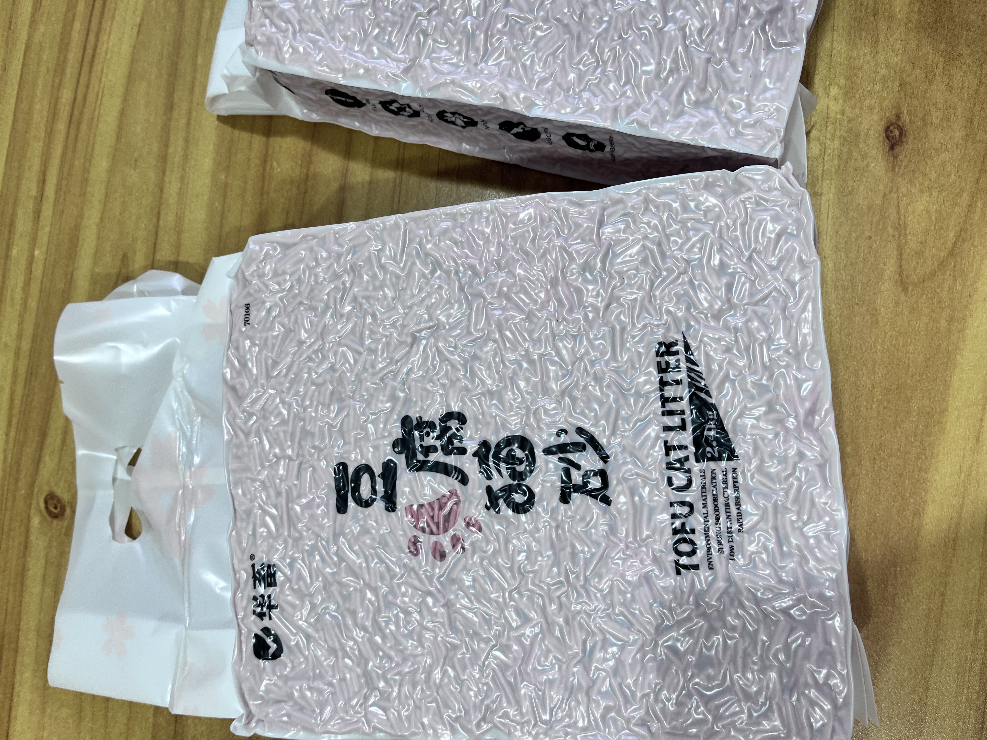 狮子医生猫砂樱花味豆腐猫砂低尘快速团结可冲厕所猫咪用品 2.4kg*4袋 实拍图