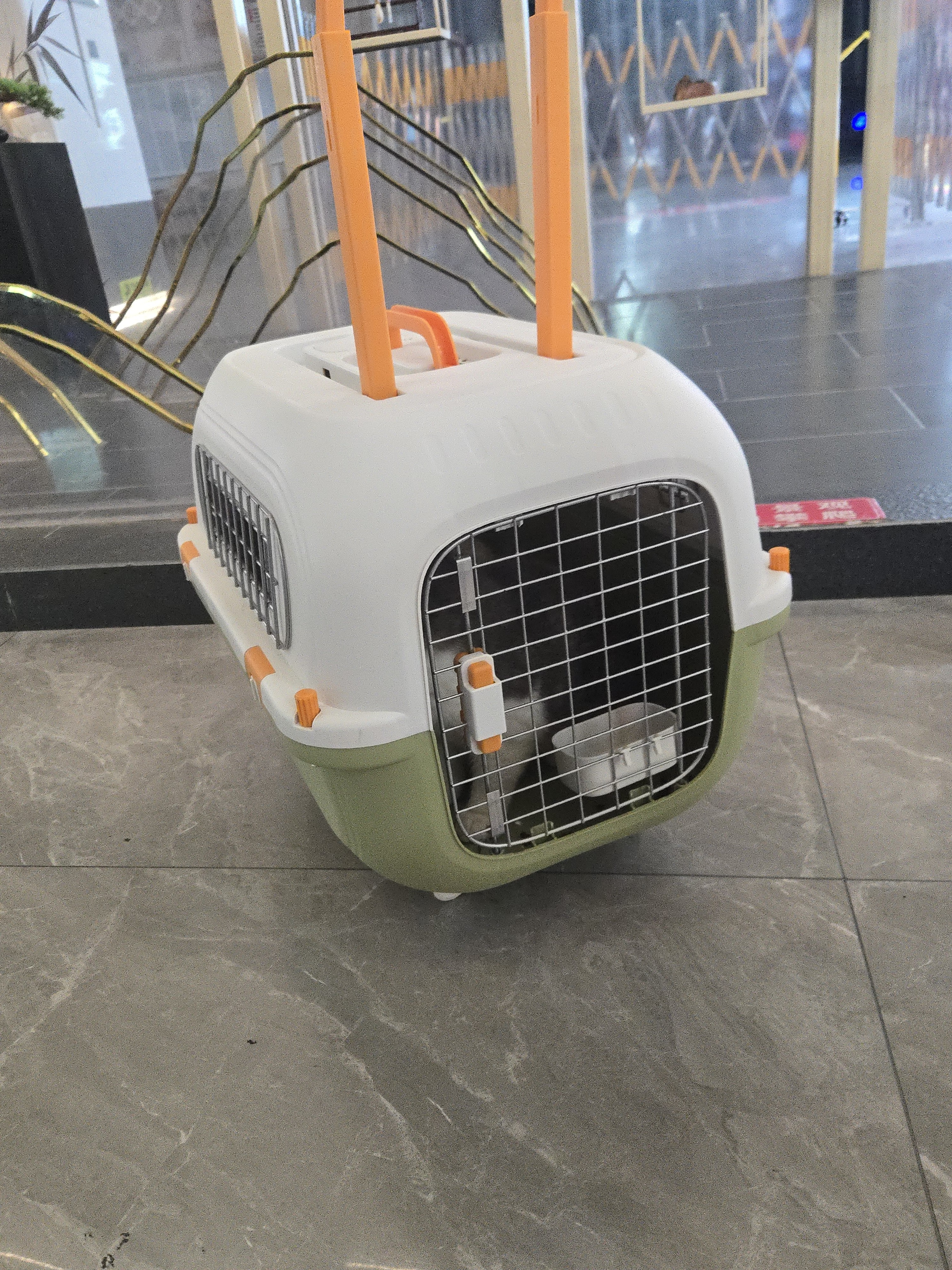 喵先生宠物航空箱猫咪狗狗便携带拉杆宠物箱猫笼子航空运输箱猫包托运箱 黑色拉杆带轮国航航空箱1号（50*36*40cm）建议20斤内 实拍图