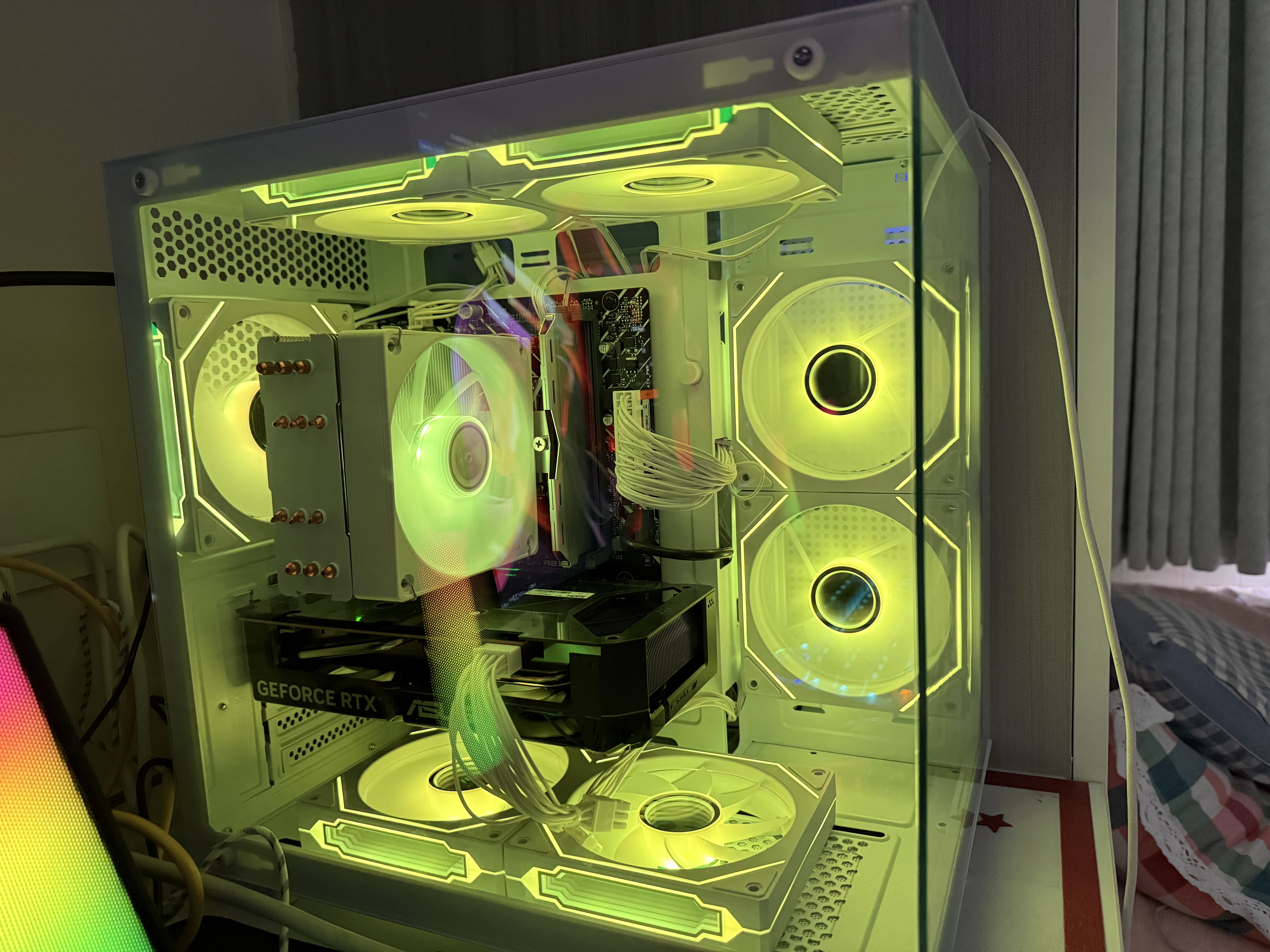 华硕全家桶RTX 5060 Ti/5060主机14600KF组装电脑主机迷你电竞游戏265KF全套台式机DIY整机白色海景房 13400TEF+华硕RTX 5060 配置一 实拍图