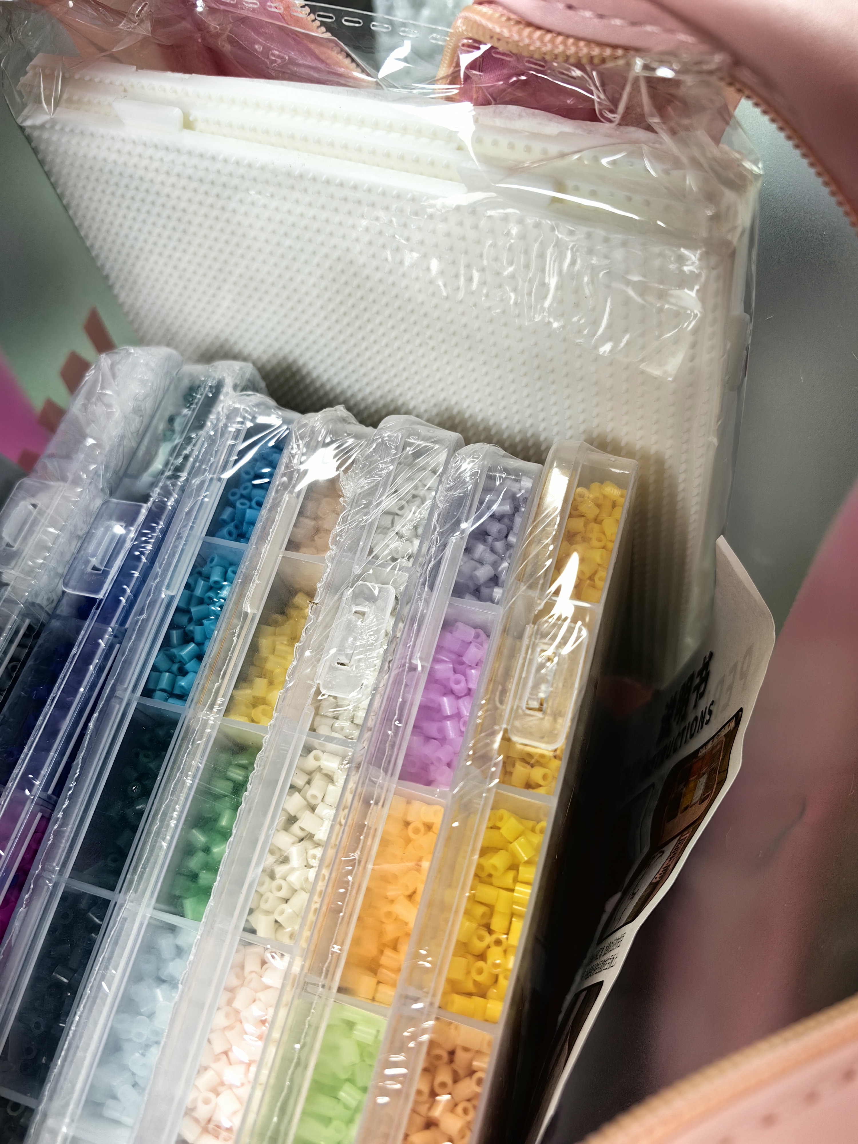 奥启科（ALLEXC）拼豆豆全套玩具女孩小姑娘礼物7-14岁生日礼物拼豆套装熨斗工具 168色84888豆【手提包+像素图+大熨斗+拼豆神器+图纸】 拼豆全套玩具拼豆套装女孩生日礼物 实拍图
