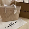 蔻驰（COACH）奥莱女士夏季女包经典标志CITY拉链托特包单肩手提包礼物city30 沙黄色/粉笔白色（新版） 实拍图