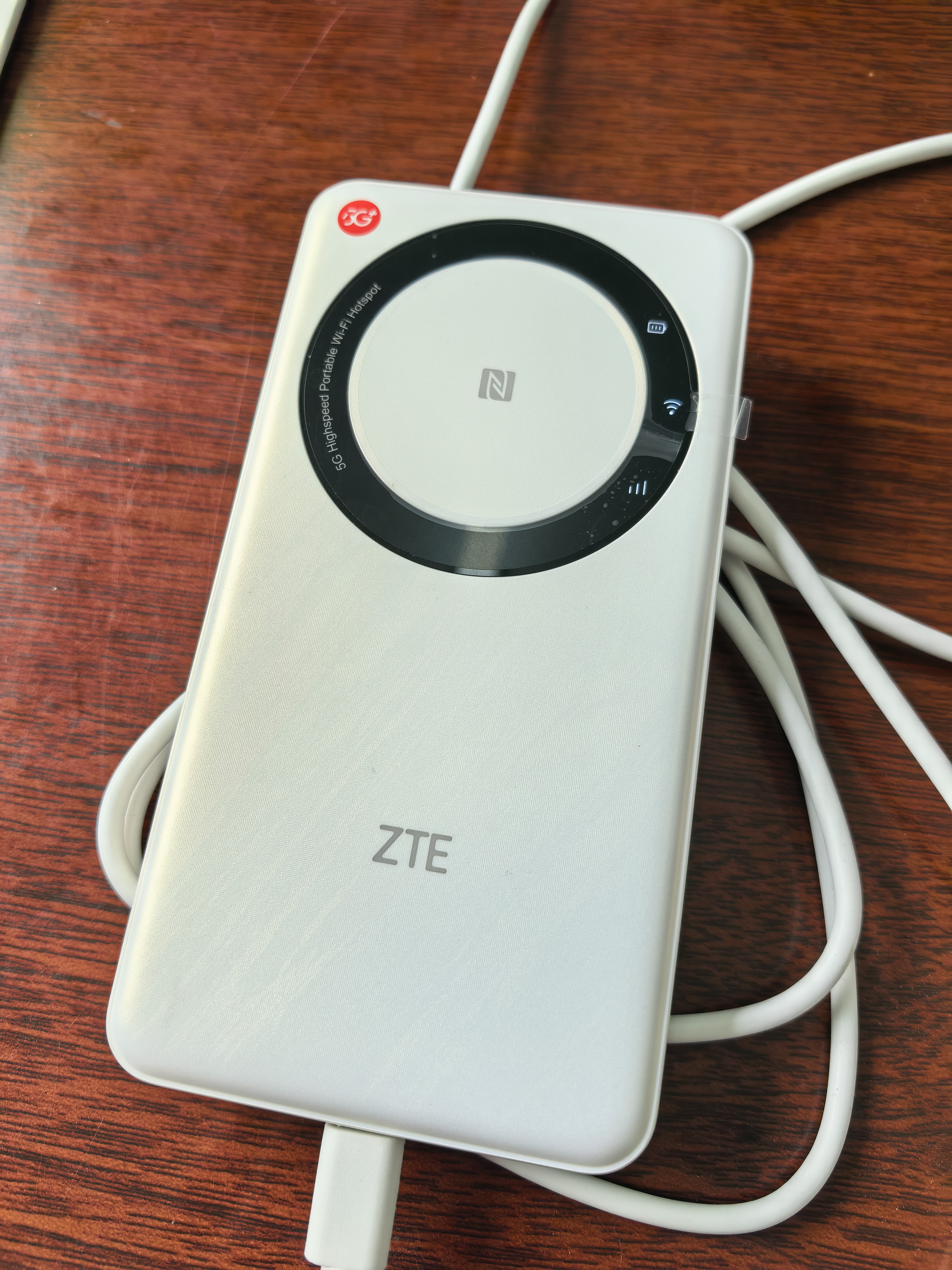 中兴（ZTE）U30 Air 年包版 5G免插卡移动随身wifi无线网卡便携式热点5g路由器 云雾白【年享18000GB大流量】 实拍图