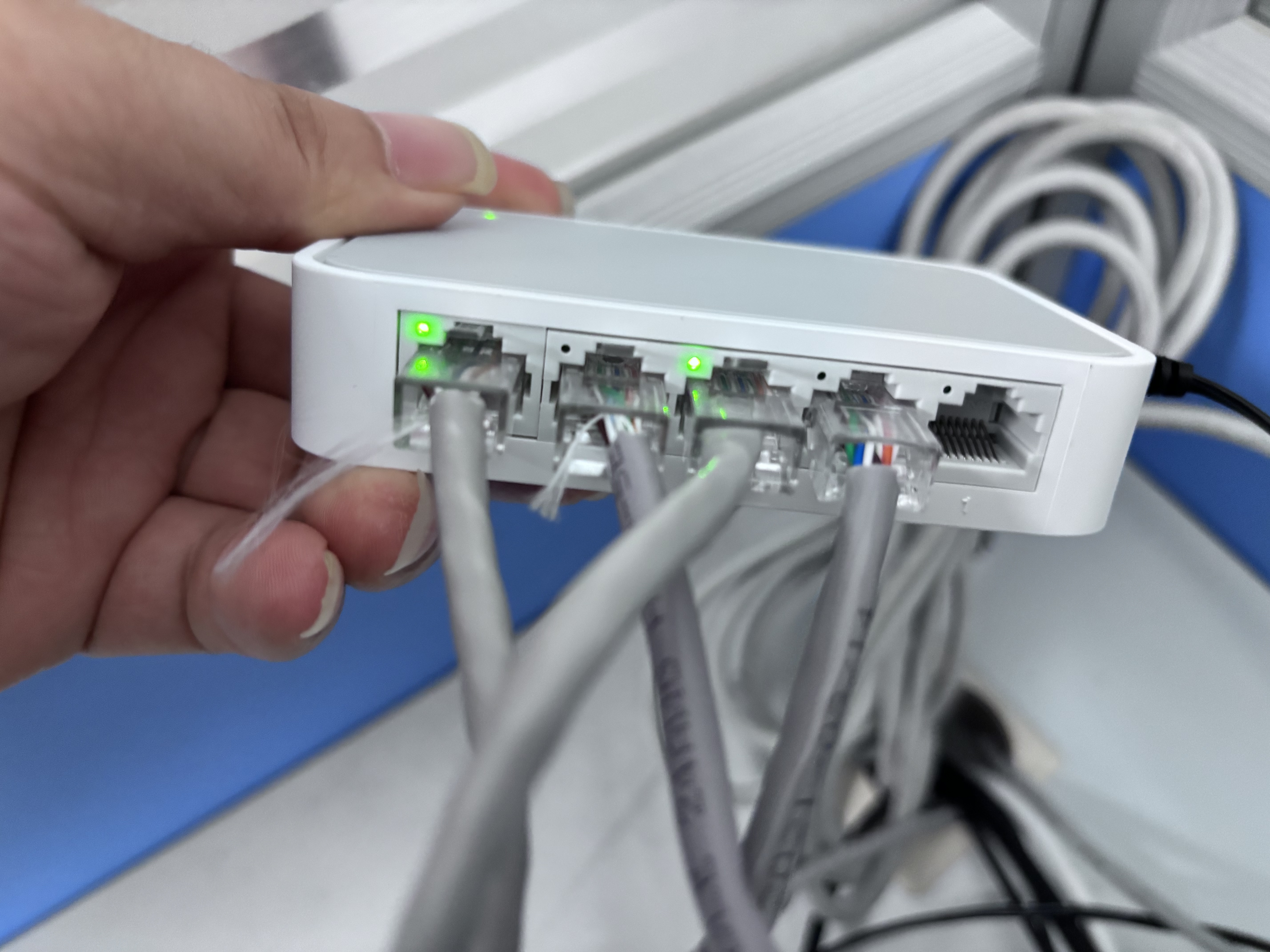 普联（TP-LINK） 5口百兆4口交换机 监控网络网线分线器 家用宿舍分流器 TL-SF1005+ 实拍图